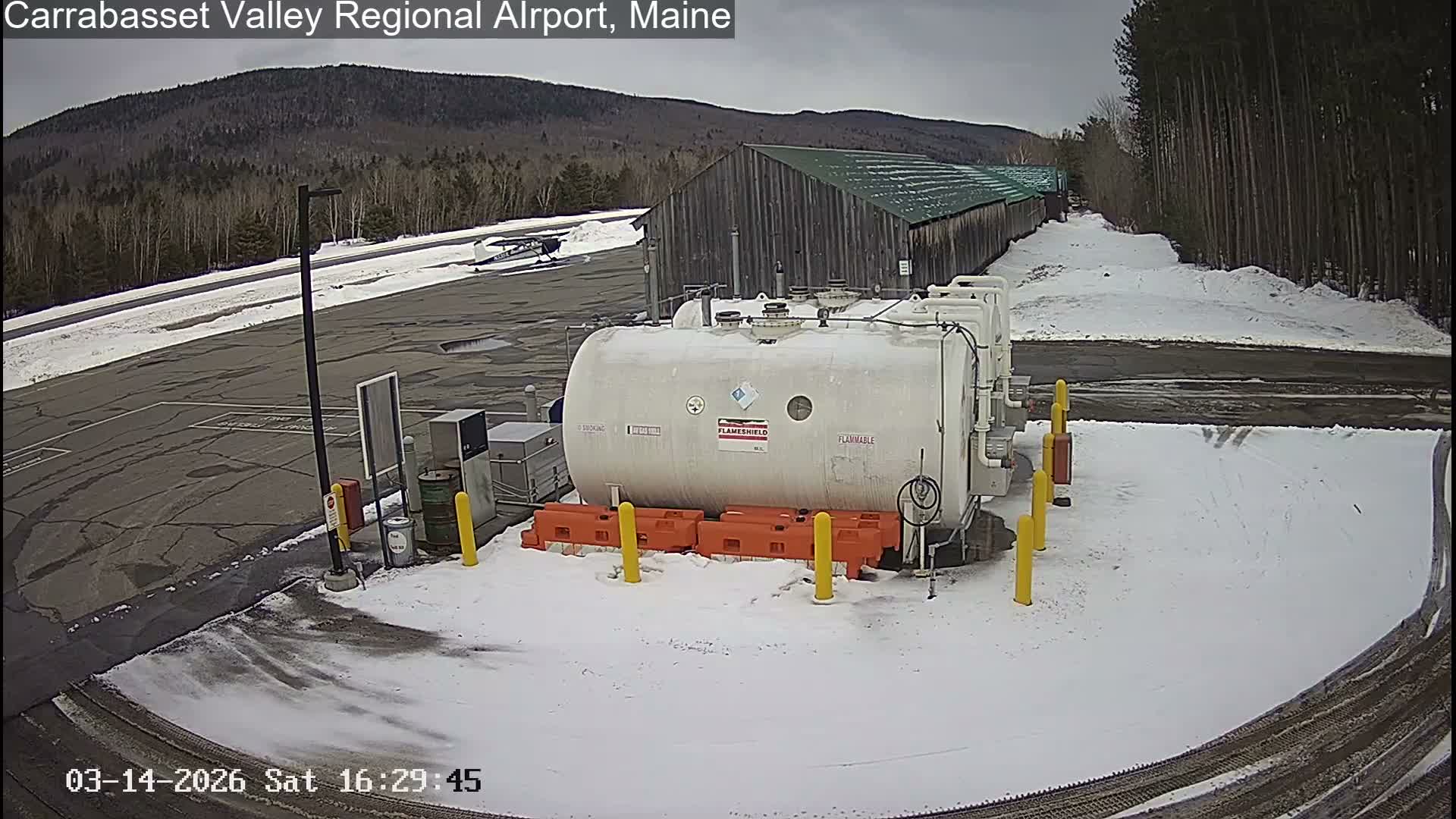 Kingsfield, Carrabassett Valley, Sugarloaf Regional Airport Live Cam - Kingsfield, Franklin, Maine, USA