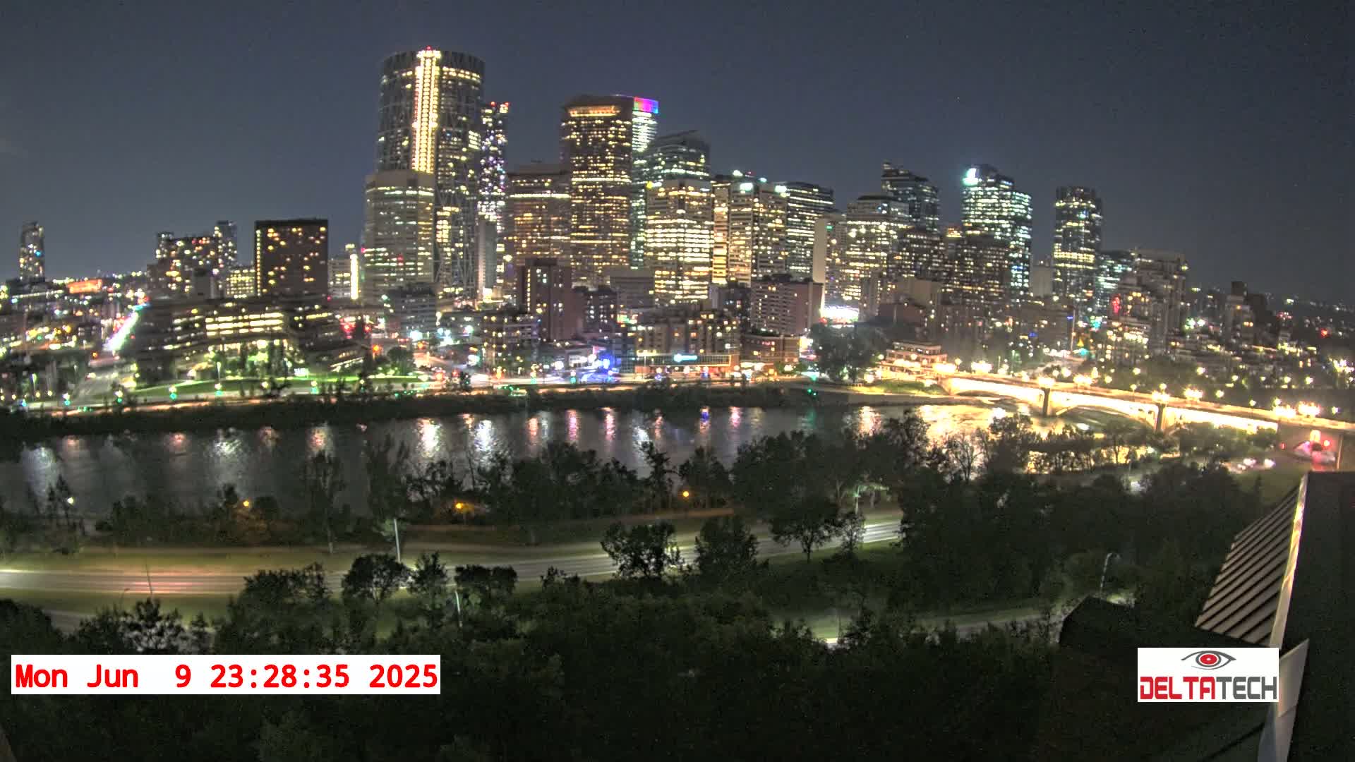 Calgary Skyline  Live Cam - Calgary, Rocky View County and Foothills County, Alberta, Canada