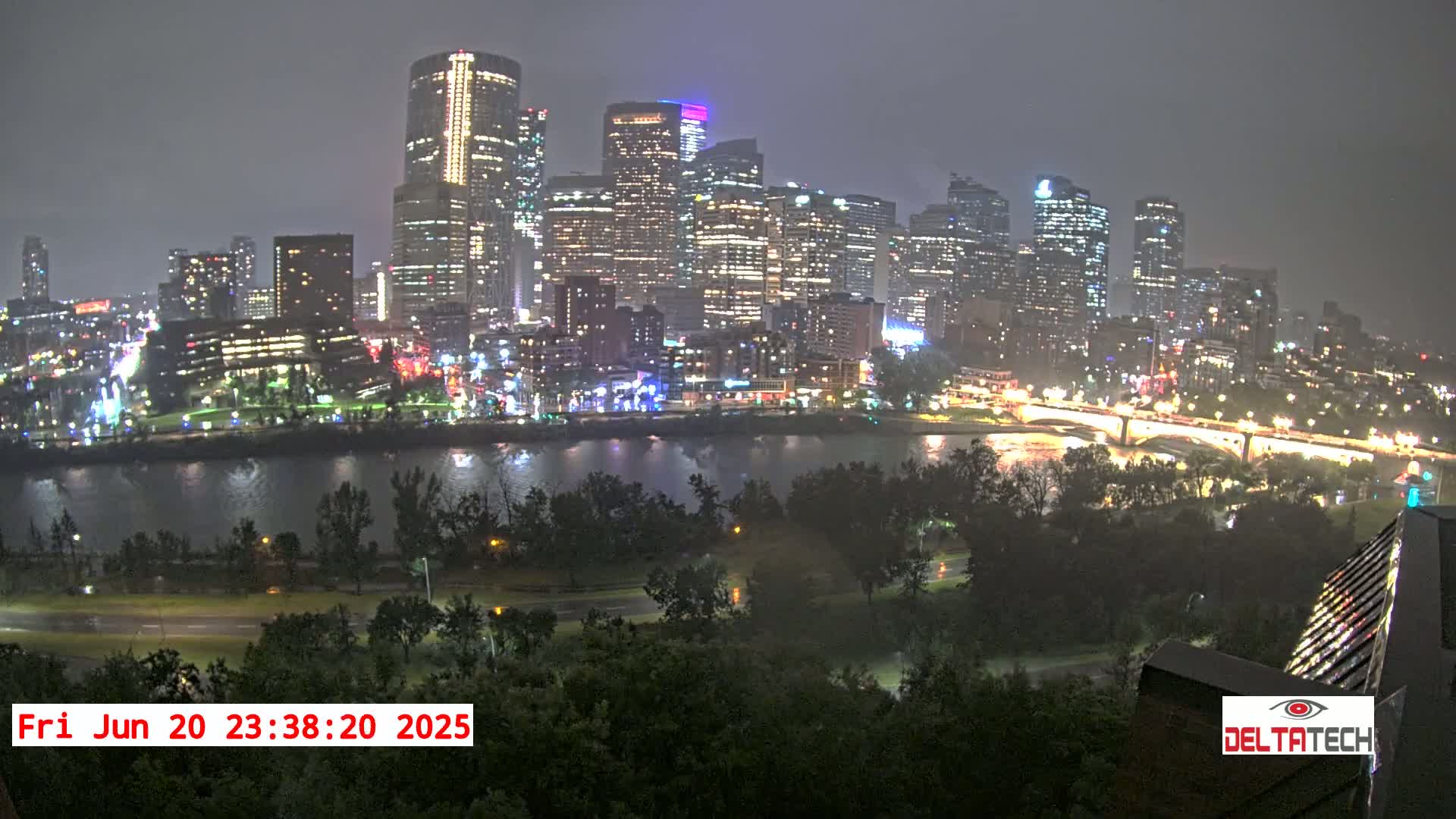 Calgary Skyline  Live Cam - Calgary, Rocky View County and Foothills County, Alberta, Canada