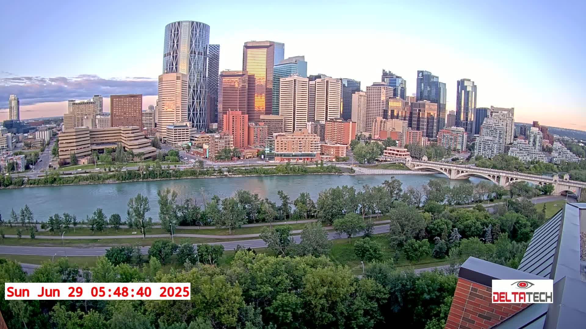 Calgary Skyline  Live Cam - Calgary, Rocky View County and Foothills County, Alberta, Canada