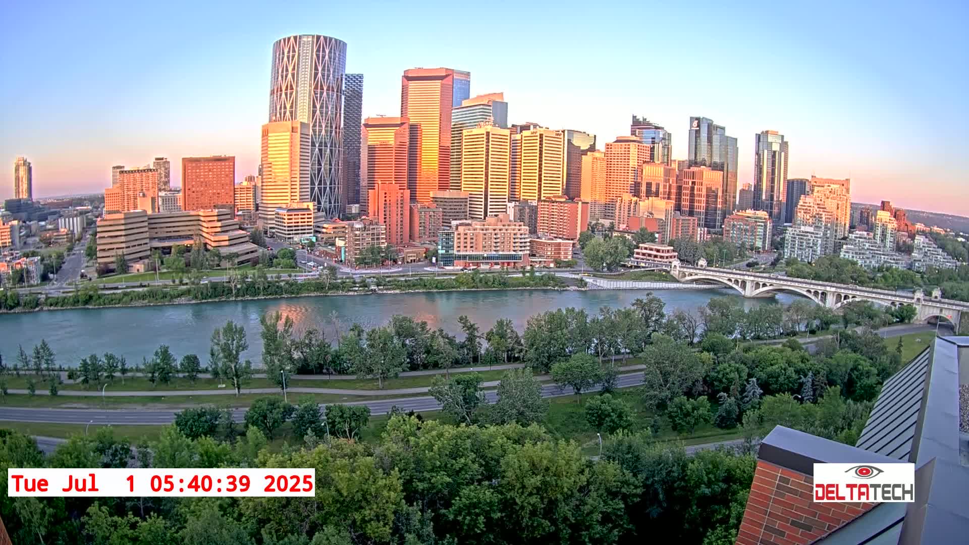 Calgary Skyline  Live Cam - Calgary, Rocky View County and Foothills County, Alberta, Canada