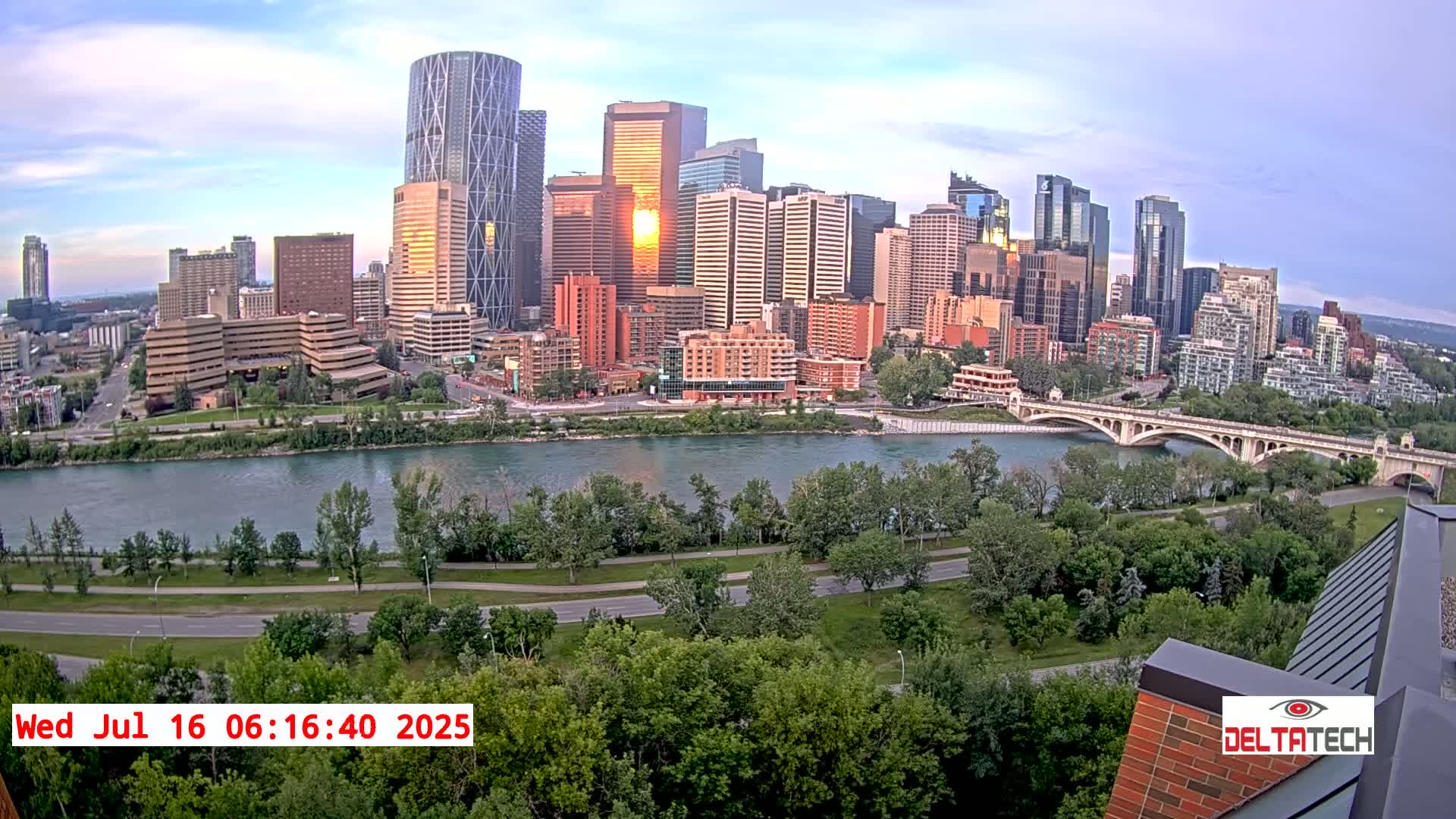 Calgary Skyline  Live Cam - Calgary, Rocky View County and Foothills County, Alberta, Canada