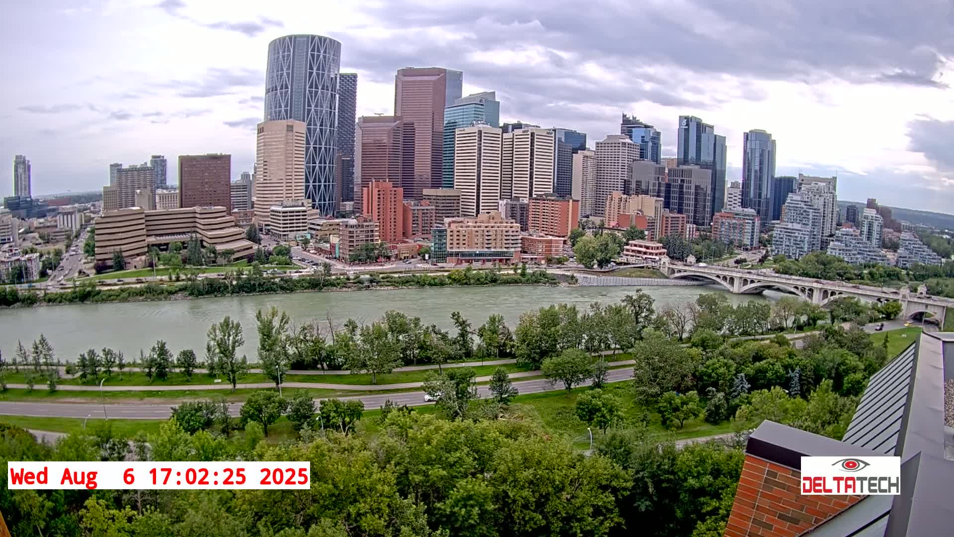 Calgary Skyline  Live Cam - Calgary, Rocky View County and Foothills County, Alberta, Canada