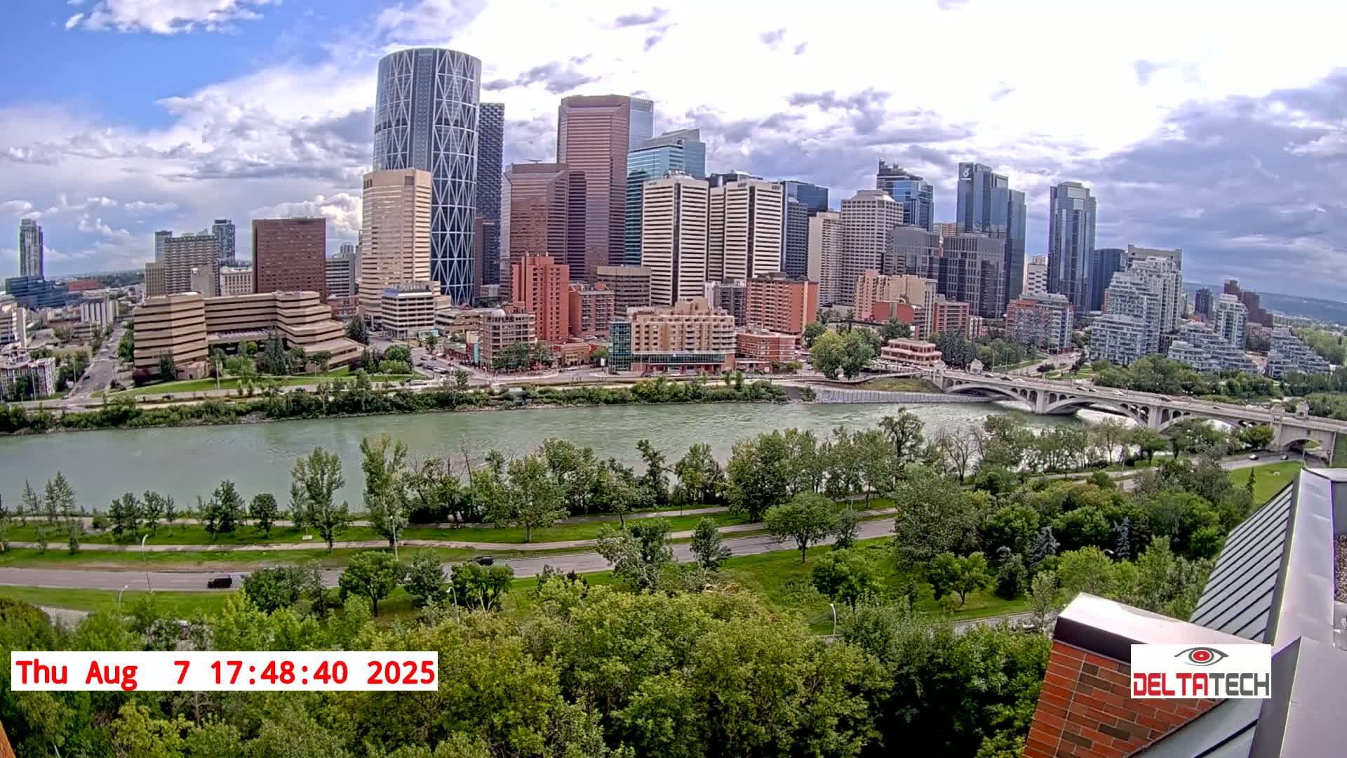 Calgary Skyline  Live Cam - Calgary, Rocky View County and Foothills County, Alberta, Canada