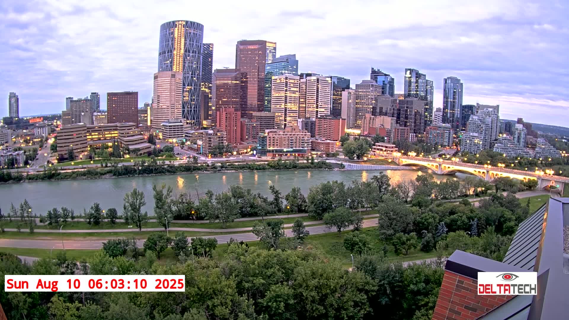 Calgary Skyline  Live Cam - Calgary, Rocky View County and Foothills County, Alberta, Canada