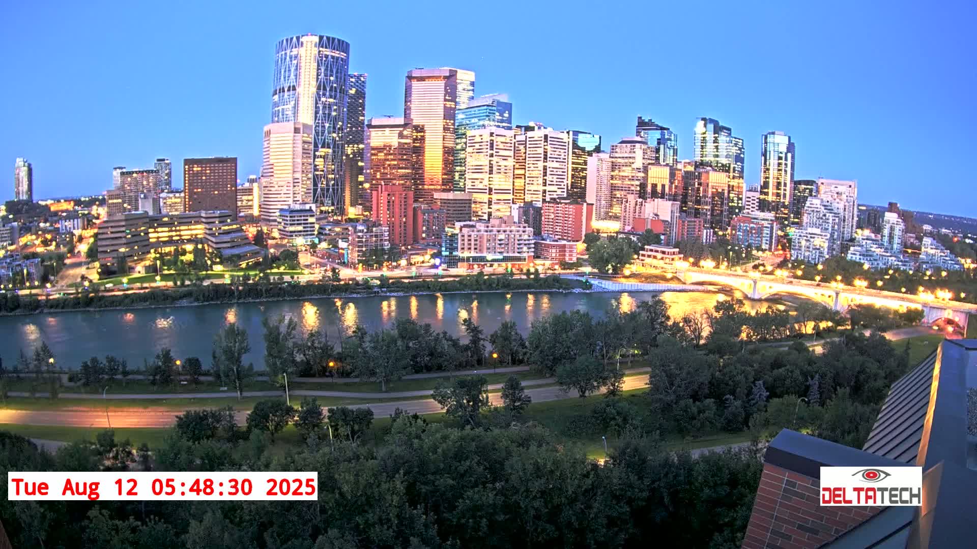 Calgary Skyline  Live Cam - Calgary, Rocky View County and Foothills County, Alberta, Canada