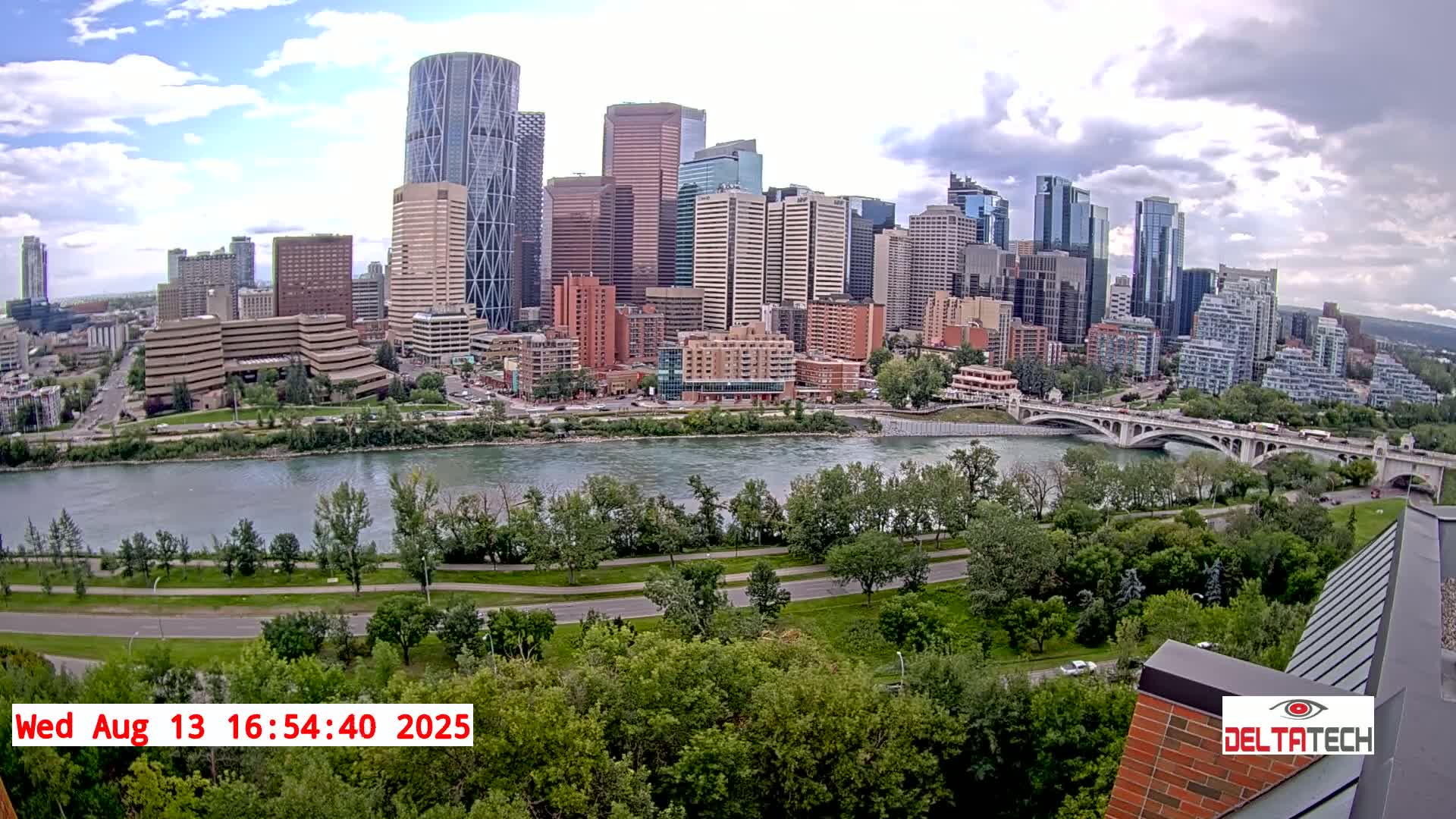 Calgary Skyline  Live Cam - Calgary, Rocky View County and Foothills County, Alberta, Canada