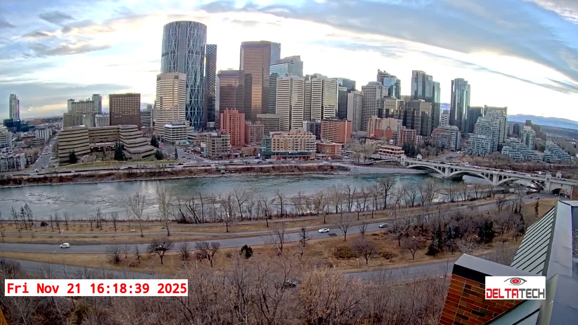 Calgary Skyline  Live Cam - Calgary, Rocky View County and Foothills County, Alberta, Canada