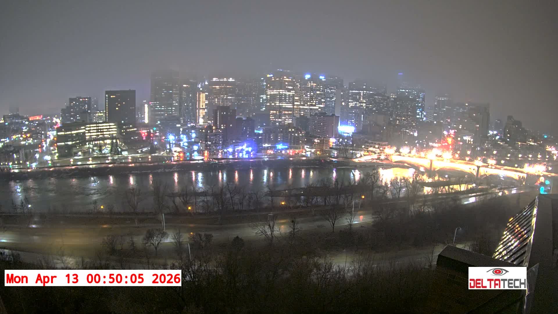 Calgary Skyline  Live Cam - Calgary, Rocky View County and Foothills County, Alberta, Canada