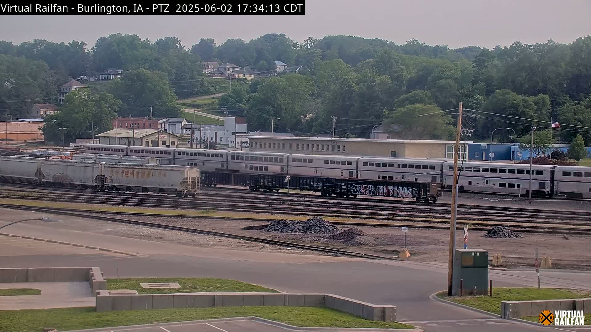 Burlington City & Mississippi River& BNSF Railway Burlington Station Live Cam - Burlington, Des Moines, Iowa, USA