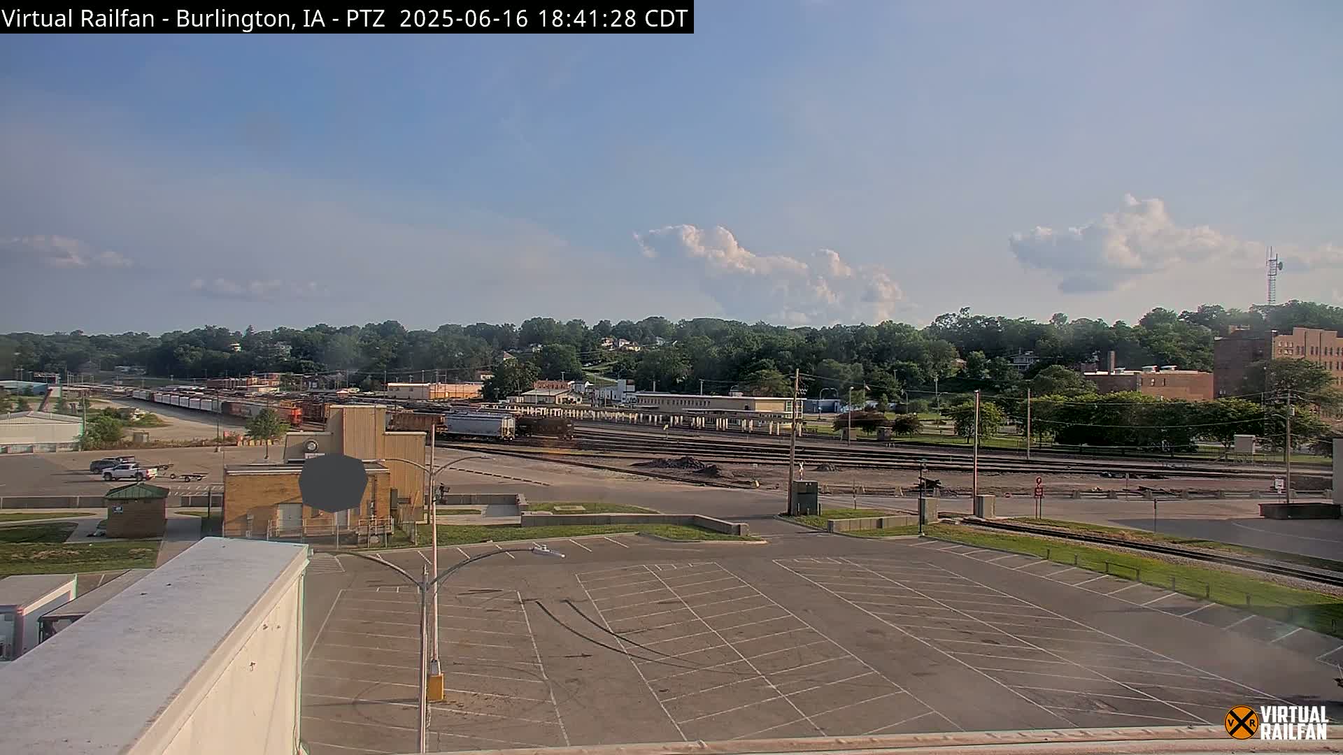 Burlington City & Mississippi River& BNSF Railway Burlington Station Live Cam - Burlington, Des Moines, Iowa, USA