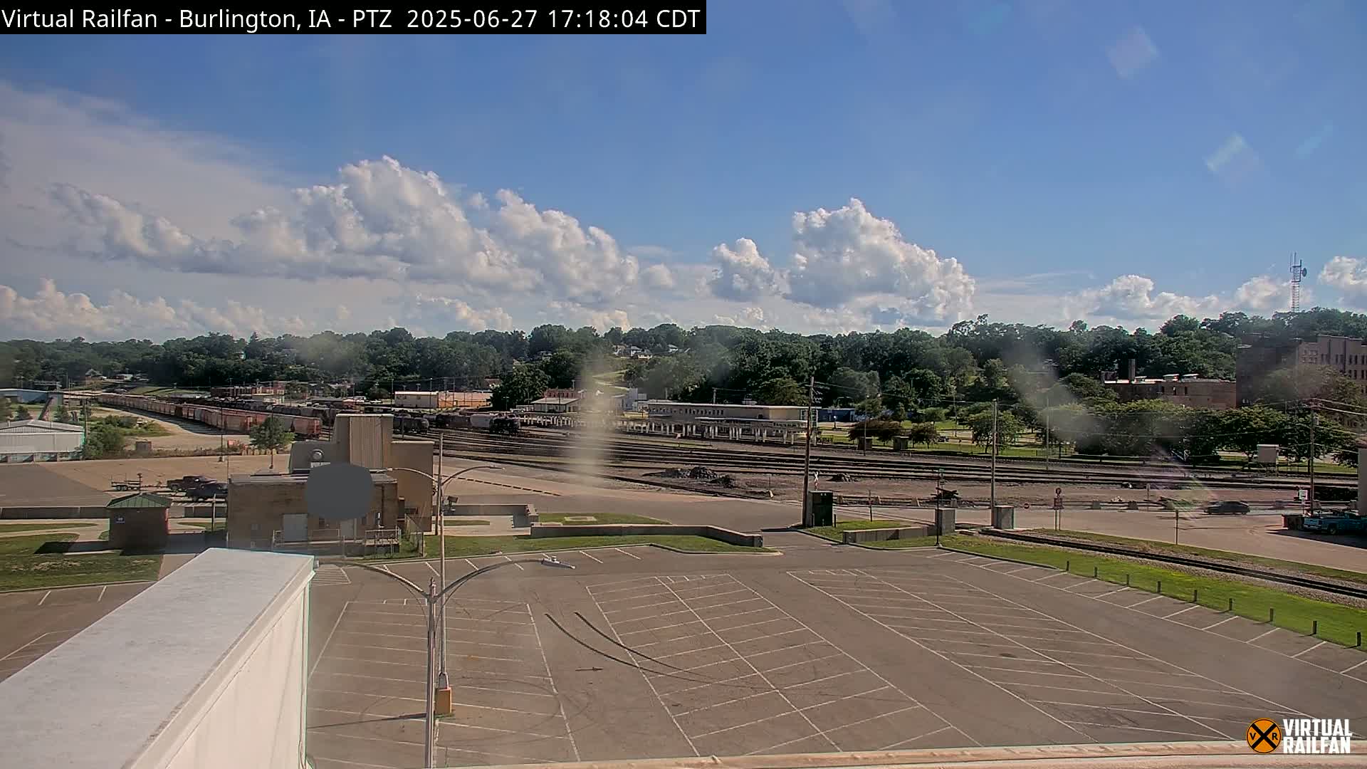 Burlington City & Mississippi River& BNSF Railway Burlington Station Live Cam - Burlington, Des Moines, Iowa, USA