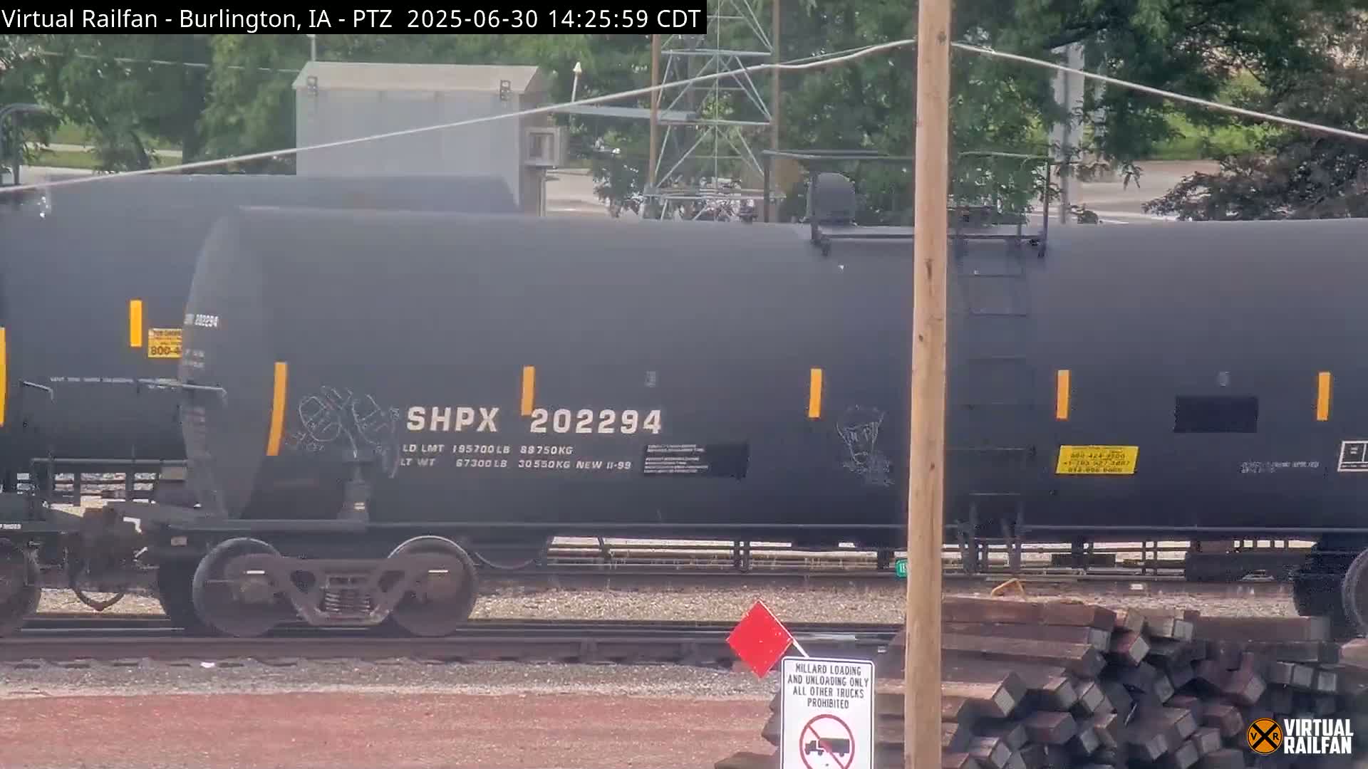 Burlington City & Mississippi River& BNSF Railway Burlington Station Live Cam - Burlington, Des Moines, Iowa, USA