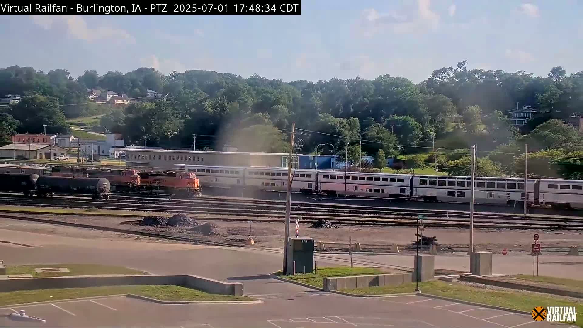 Burlington City & Mississippi River& BNSF Railway Burlington Station Live Cam - Burlington, Des Moines, Iowa, USA