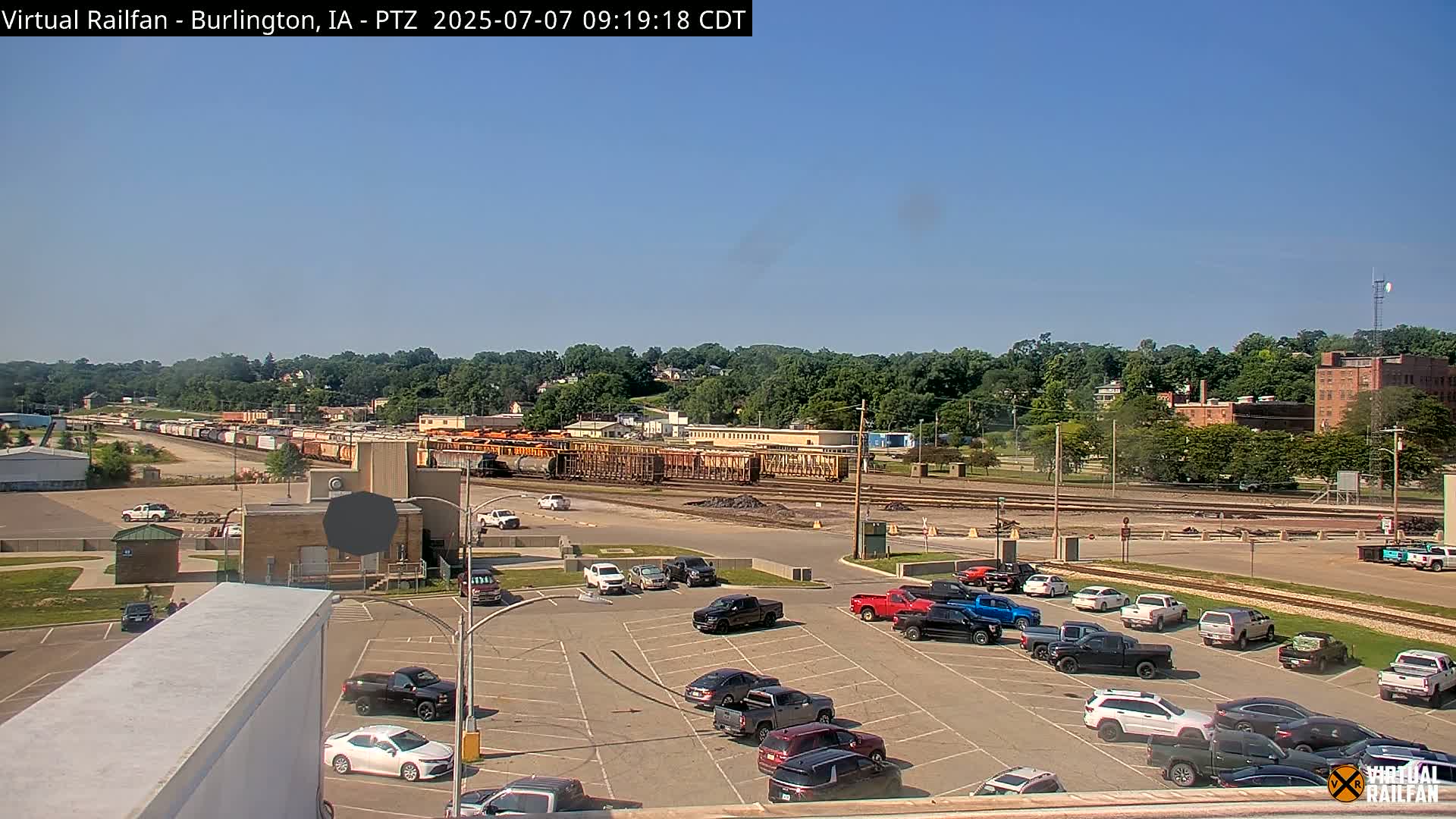 Burlington City & Mississippi River& BNSF Railway Burlington Station Live Cam - Burlington, Des Moines, Iowa, USA