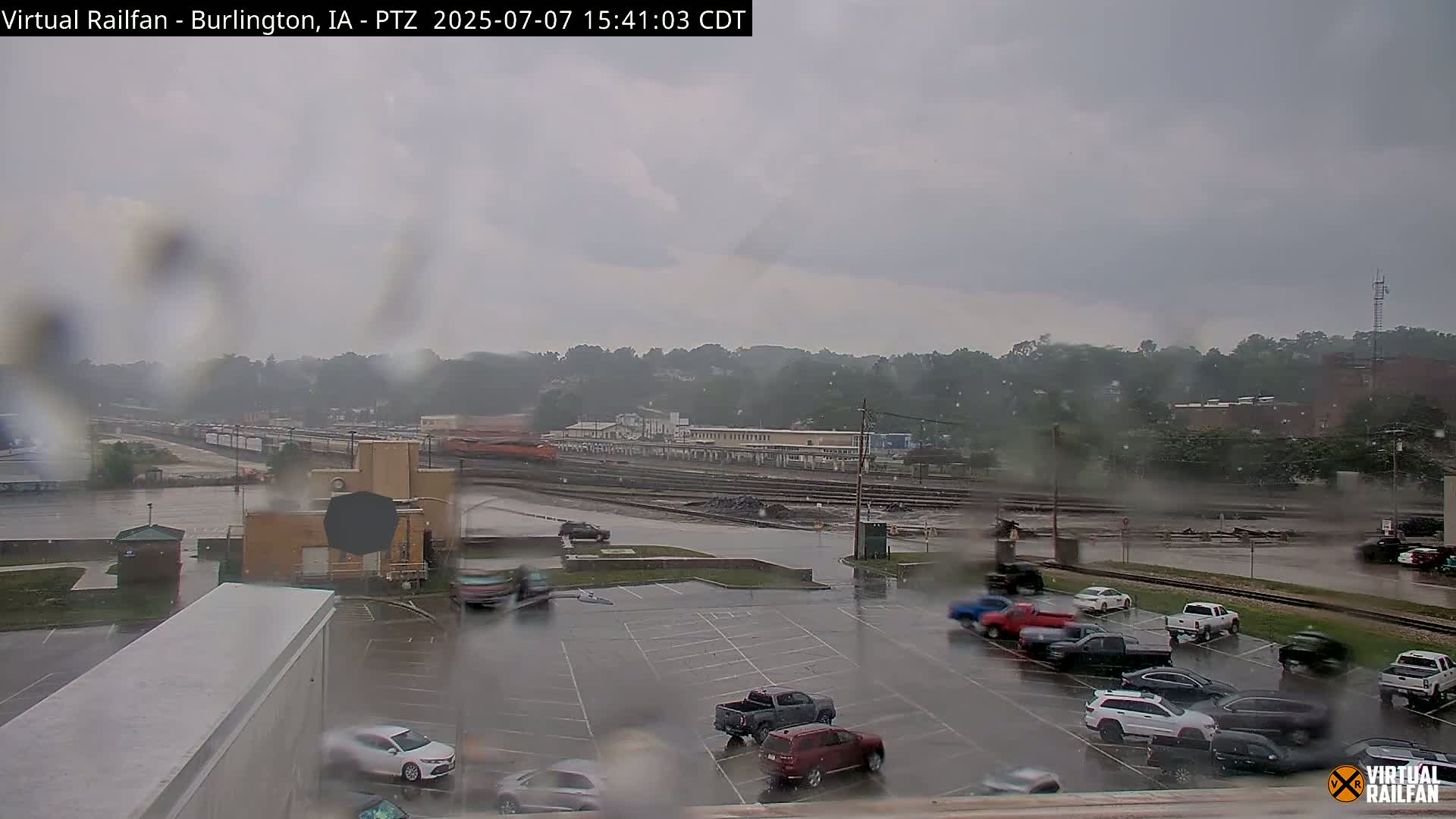 Burlington City & Mississippi River& BNSF Railway Burlington Station Live Cam - Burlington, Des Moines, Iowa, USA