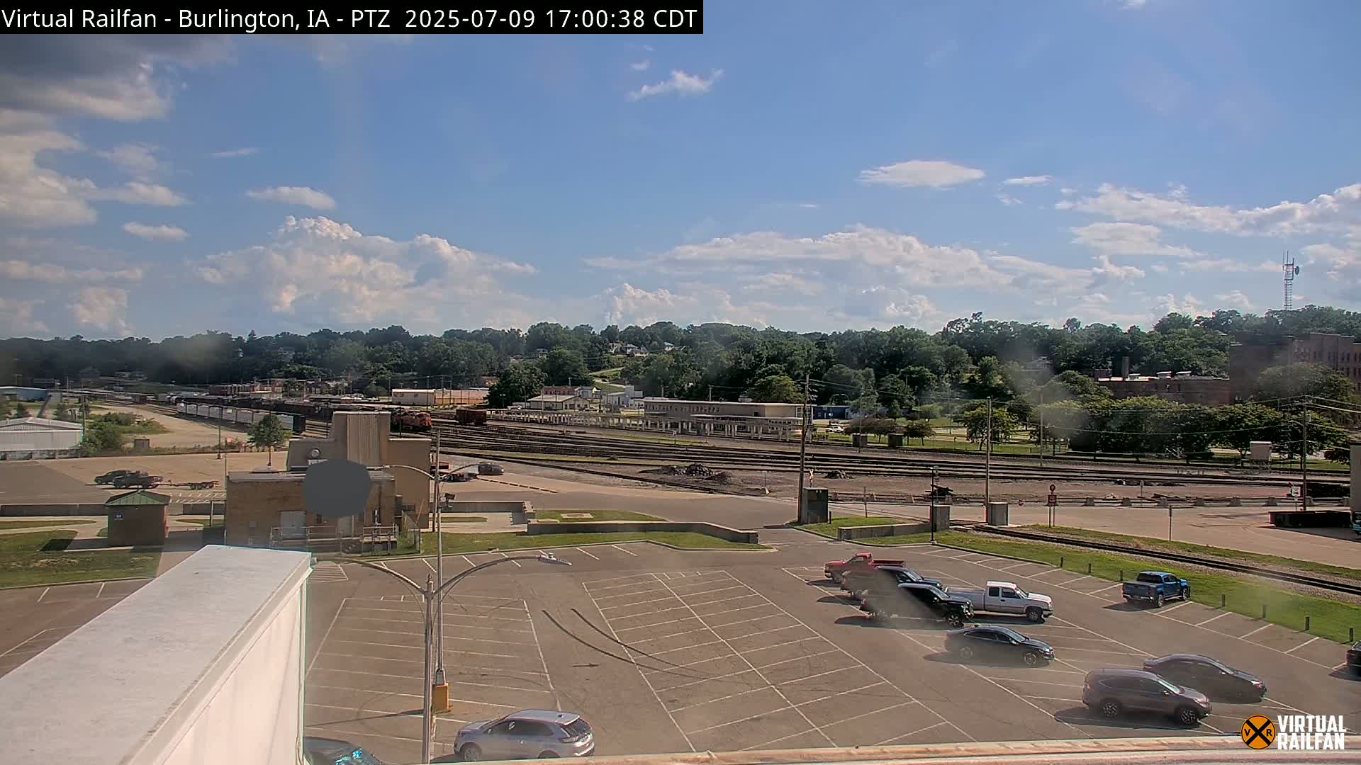 Burlington City & Mississippi River& BNSF Railway Burlington Station Live Cam - Burlington, Des Moines, Iowa, USA