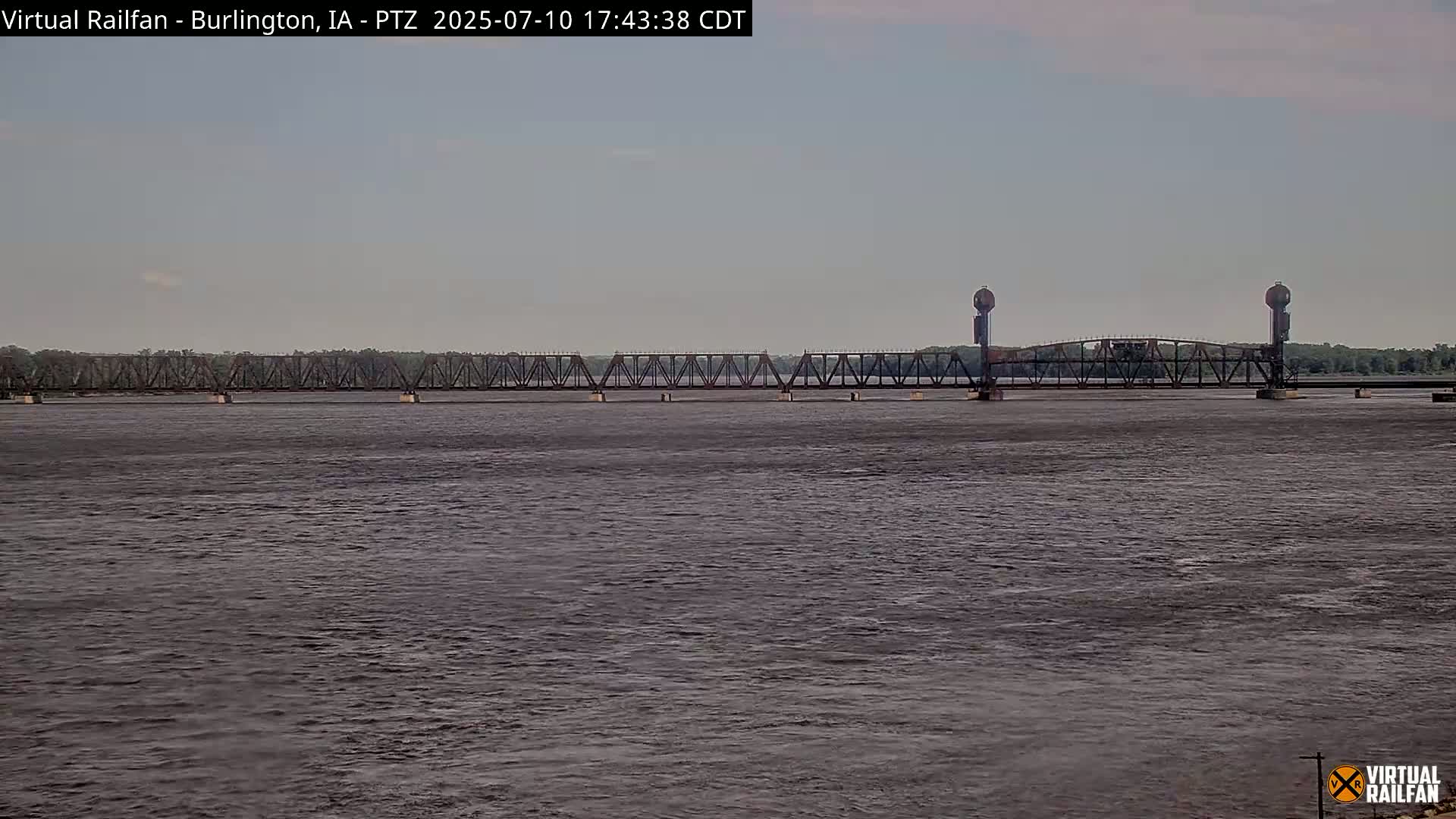 Burlington City & Mississippi River& BNSF Railway Burlington Station Live Cam - Burlington, Des Moines, Iowa, USA