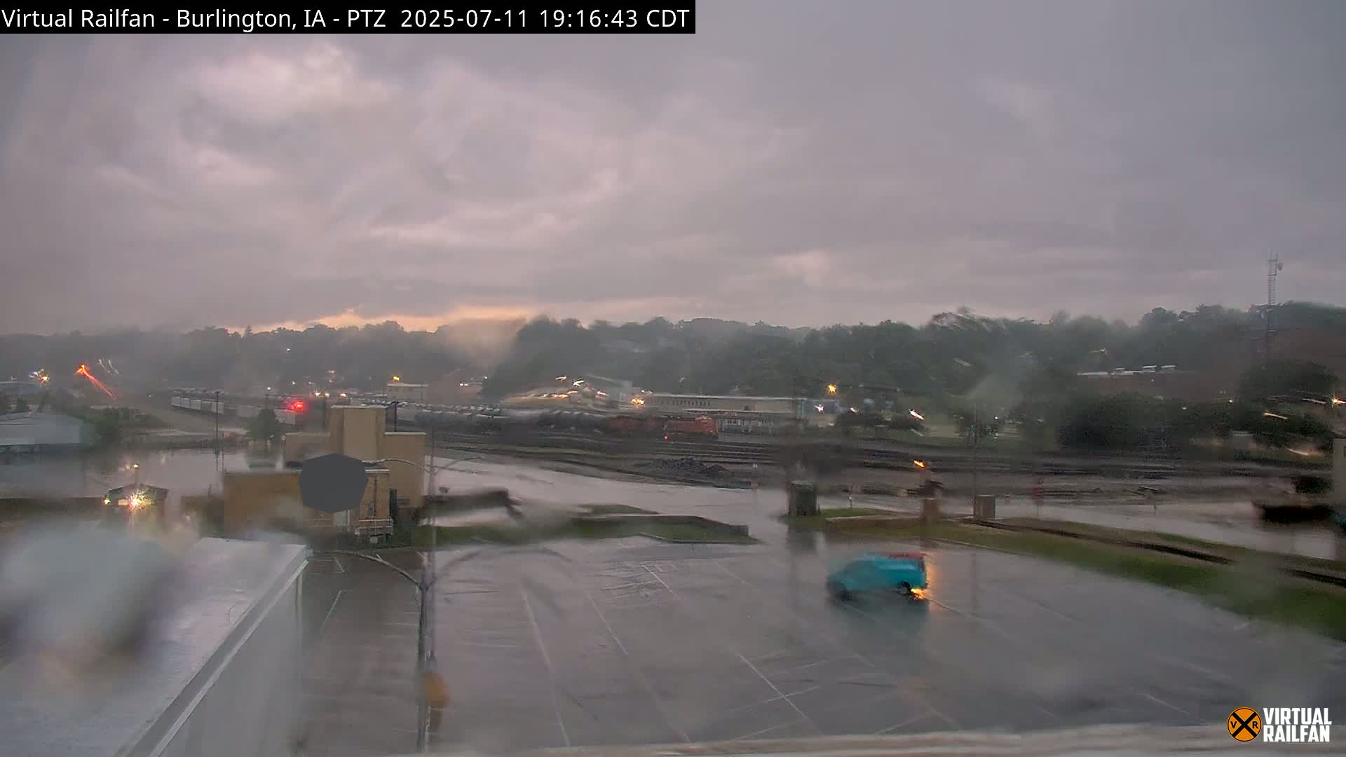 Burlington City & Mississippi River& BNSF Railway Burlington Station Live Cam - Burlington, Des Moines, Iowa, USA