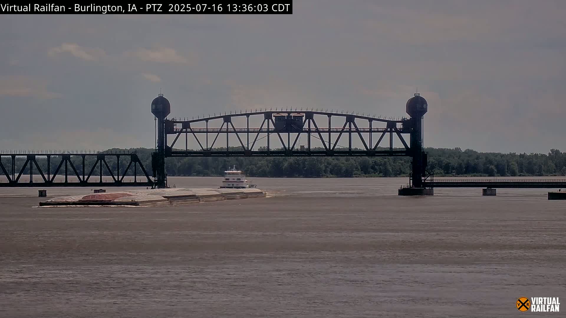 Burlington City & Mississippi River& BNSF Railway Burlington Station Live Cam - Burlington, Des Moines, Iowa, USA
