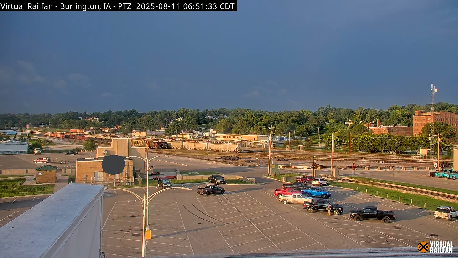 Burlington City & Mississippi River& BNSF Railway Burlington Station Live Cam - Burlington, Des Moines, Iowa, USA