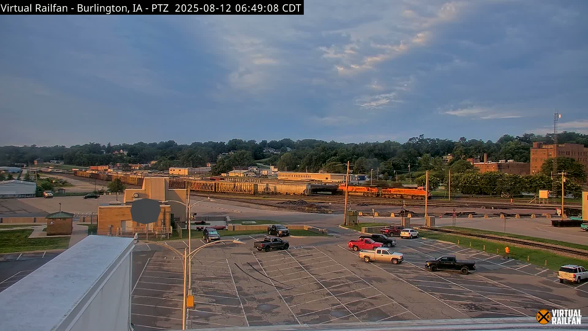 Burlington City & Mississippi River& BNSF Railway Burlington Station Live Cam - Burlington, Des Moines, Iowa, USA