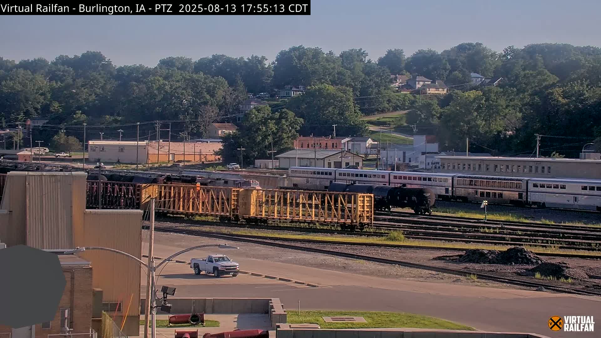 Burlington City & Mississippi River& BNSF Railway Burlington Station Live Cam - Burlington, Des Moines, Iowa, USA
