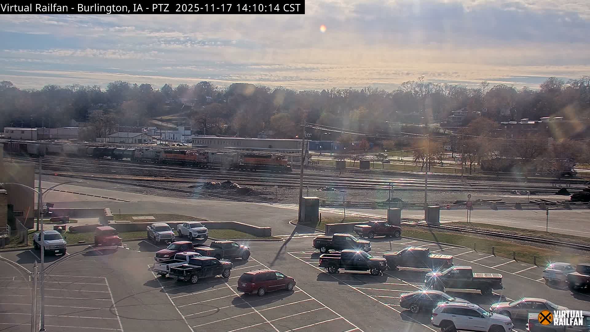 Burlington City & Mississippi River& BNSF Railway Burlington Station Live Cam - Burlington, Des Moines, Iowa, USA