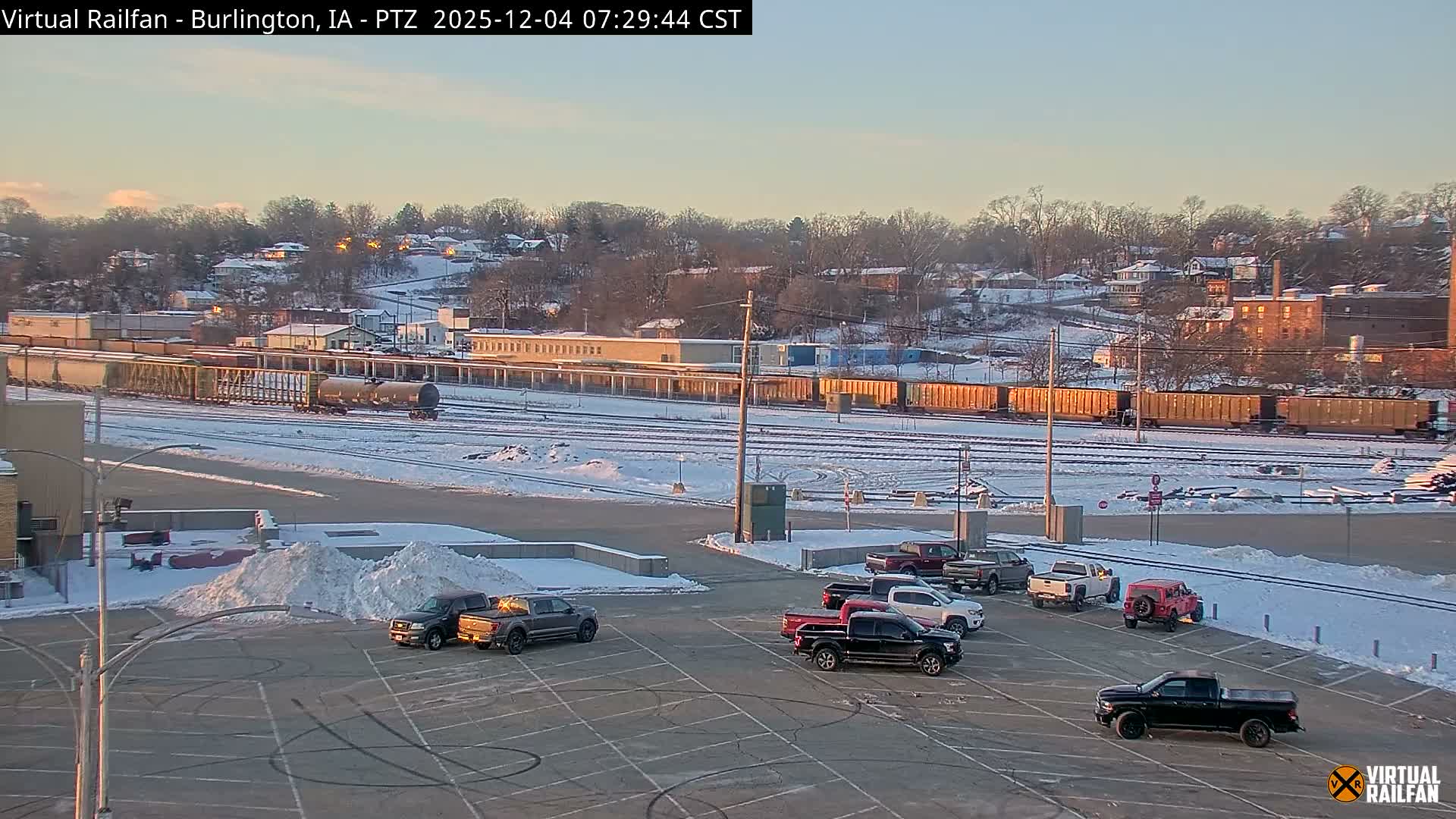 Burlington City & Mississippi River& BNSF Railway Burlington Station Live Cam - Burlington, Des Moines, Iowa, USA