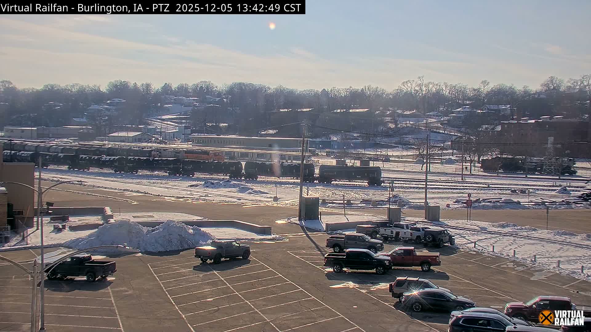 Burlington City & Mississippi River& BNSF Railway Burlington Station Live Cam - Burlington, Des Moines, Iowa, USA