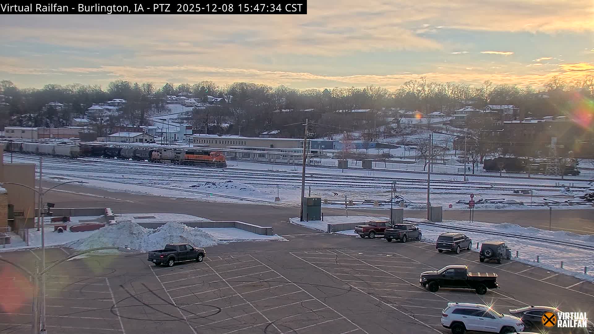 Burlington City & Mississippi River& BNSF Railway Burlington Station Live Cam - Burlington, Des Moines, Iowa, USA