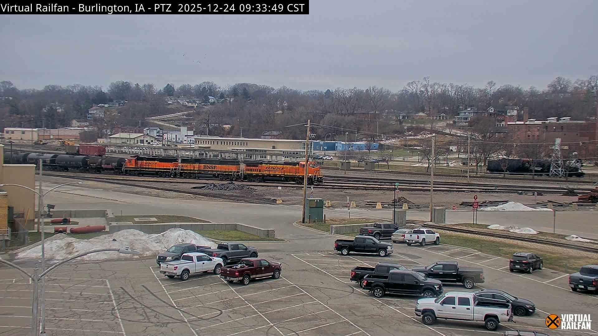 Burlington City & Mississippi River& BNSF Railway Burlington Station Live Cam - Burlington, Des Moines, Iowa, USA
