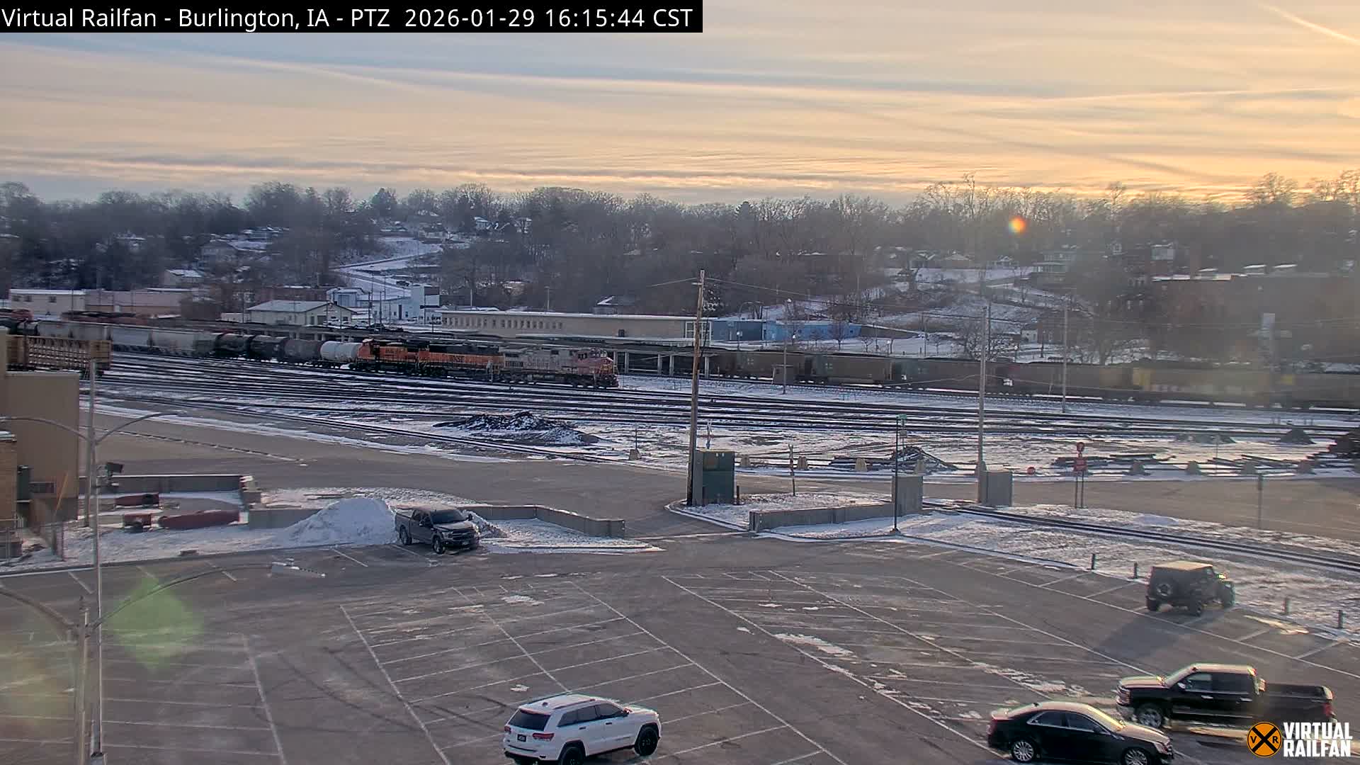 Burlington City & Mississippi River& BNSF Railway Burlington Station Live Cam - Burlington, Des Moines, Iowa, USA