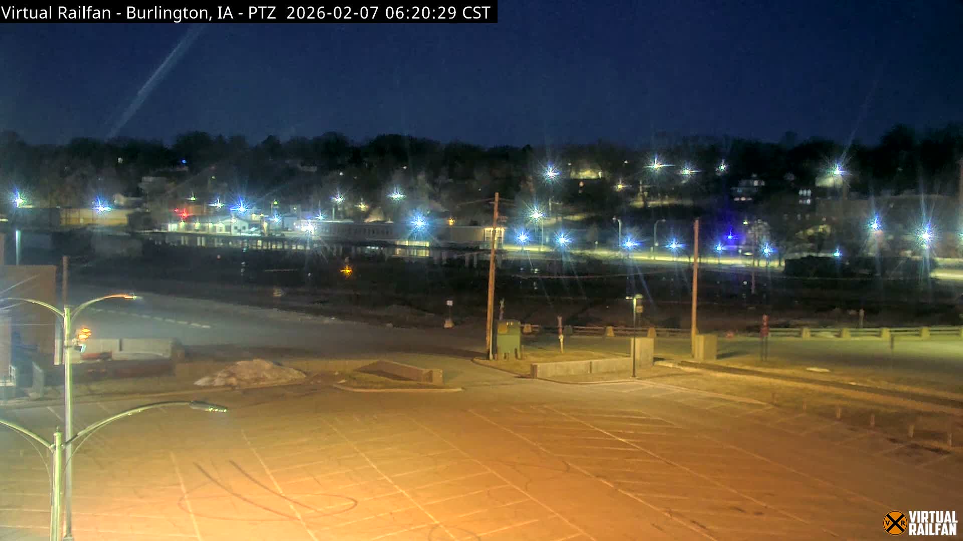 Burlington City & Mississippi River& BNSF Railway Burlington Station Live Cam - Burlington, Des Moines, Iowa, USA