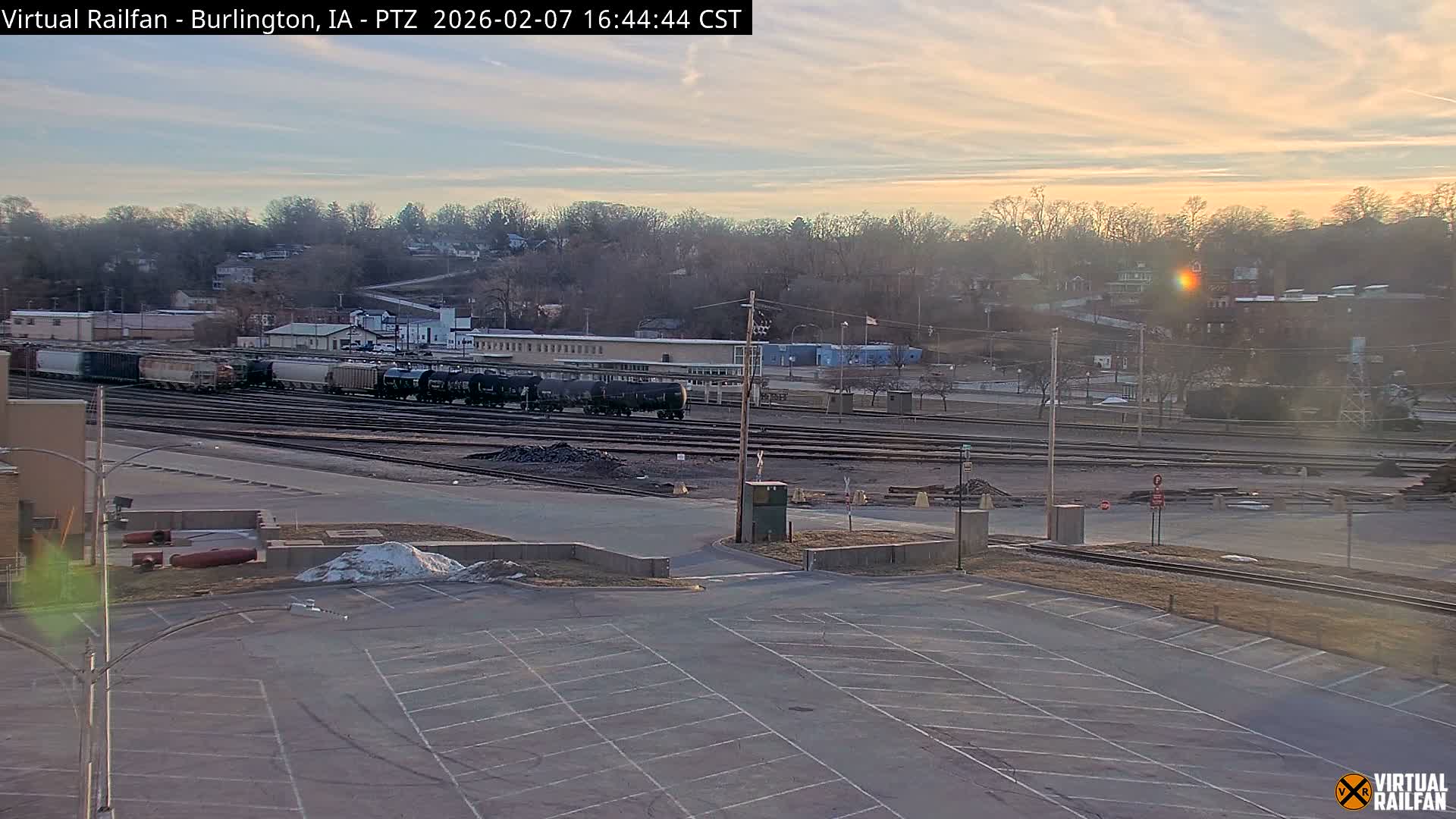 Burlington City & Mississippi River& BNSF Railway Burlington Station Live Cam - Burlington, Des Moines, Iowa, USA