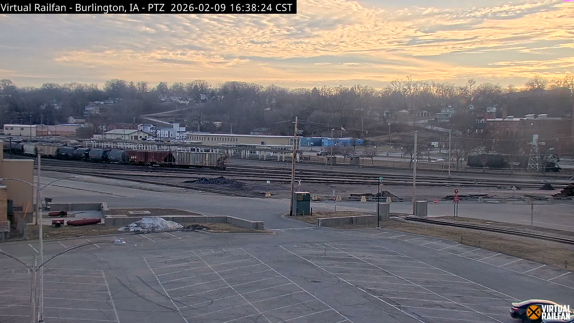 Burlington City & Mississippi River& BNSF Railway Burlington Station Live Cam - Burlington, Des Moines, Iowa, USA