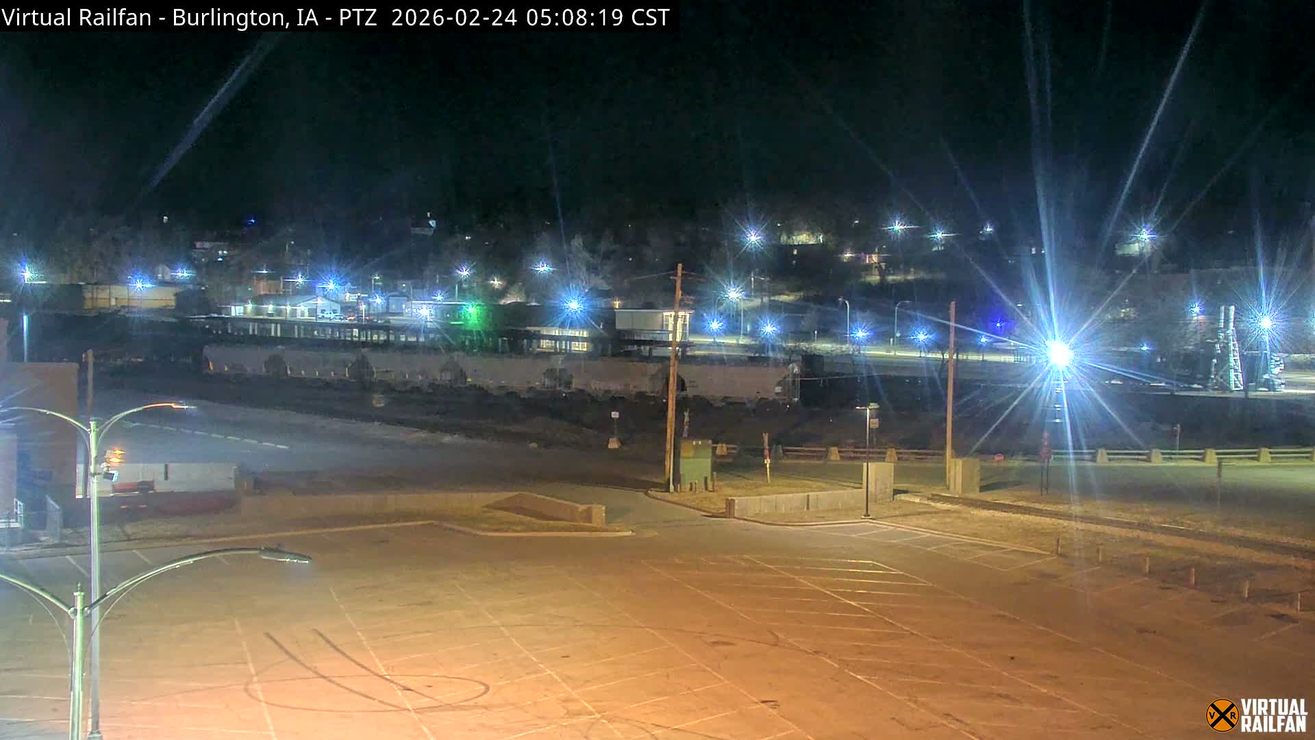Burlington City & Mississippi River& BNSF Railway Burlington Station Live Cam - Burlington, Des Moines, Iowa, USA
