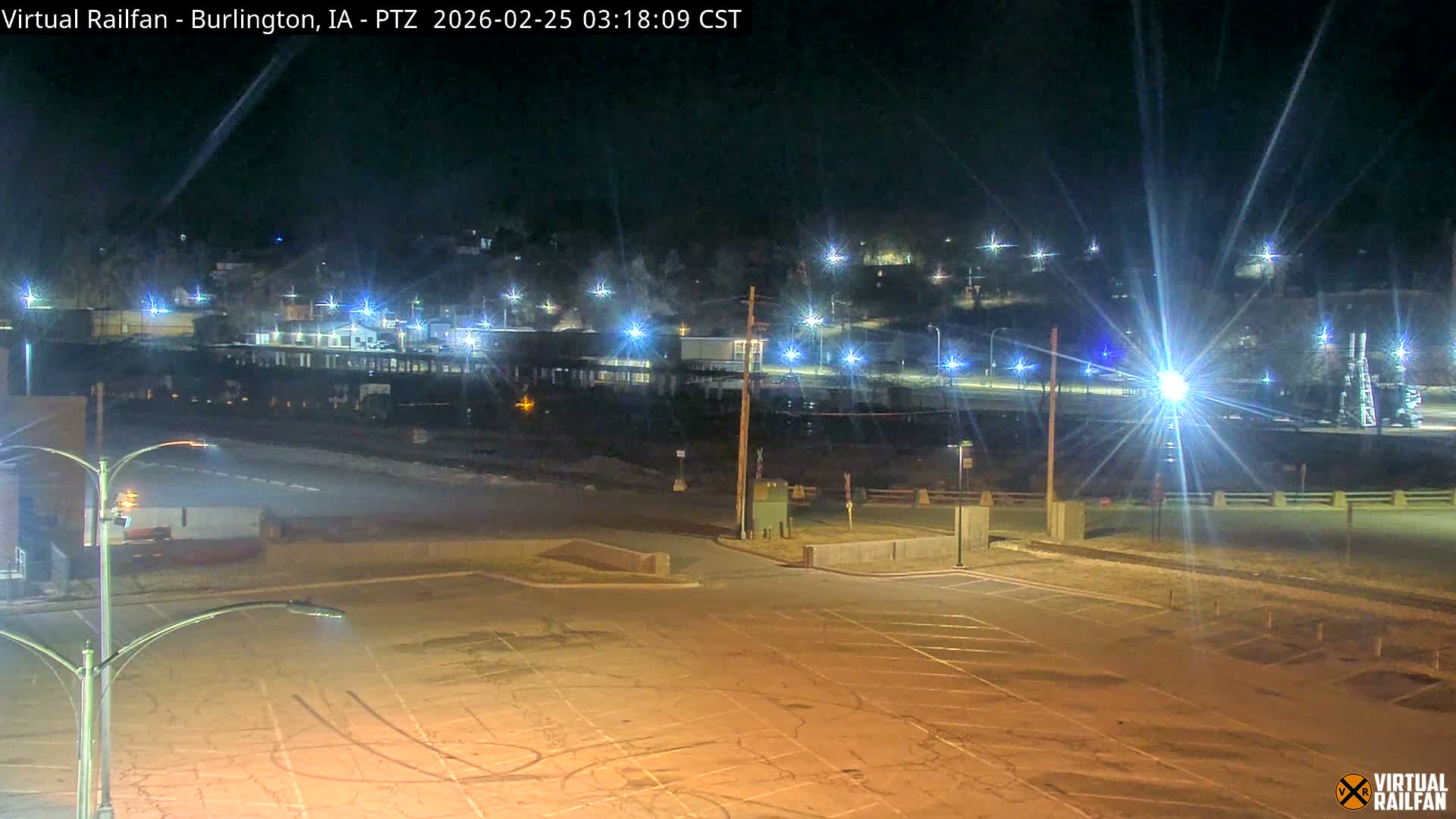 Burlington City & Mississippi River& BNSF Railway Burlington Station Live Cam - Burlington, Des Moines, Iowa, USA