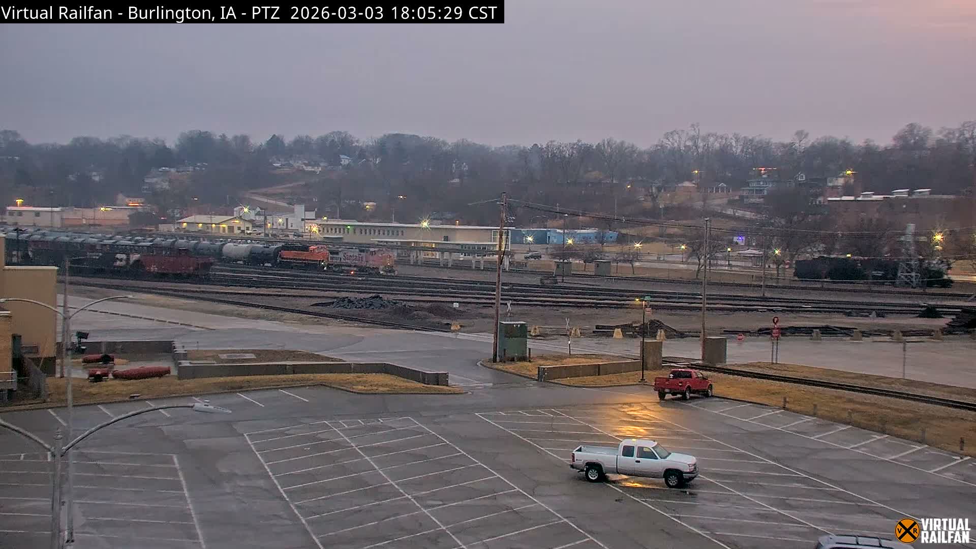 Burlington City & Mississippi River& BNSF Railway Burlington Station Live Cam - Burlington, Des Moines, Iowa, USA
