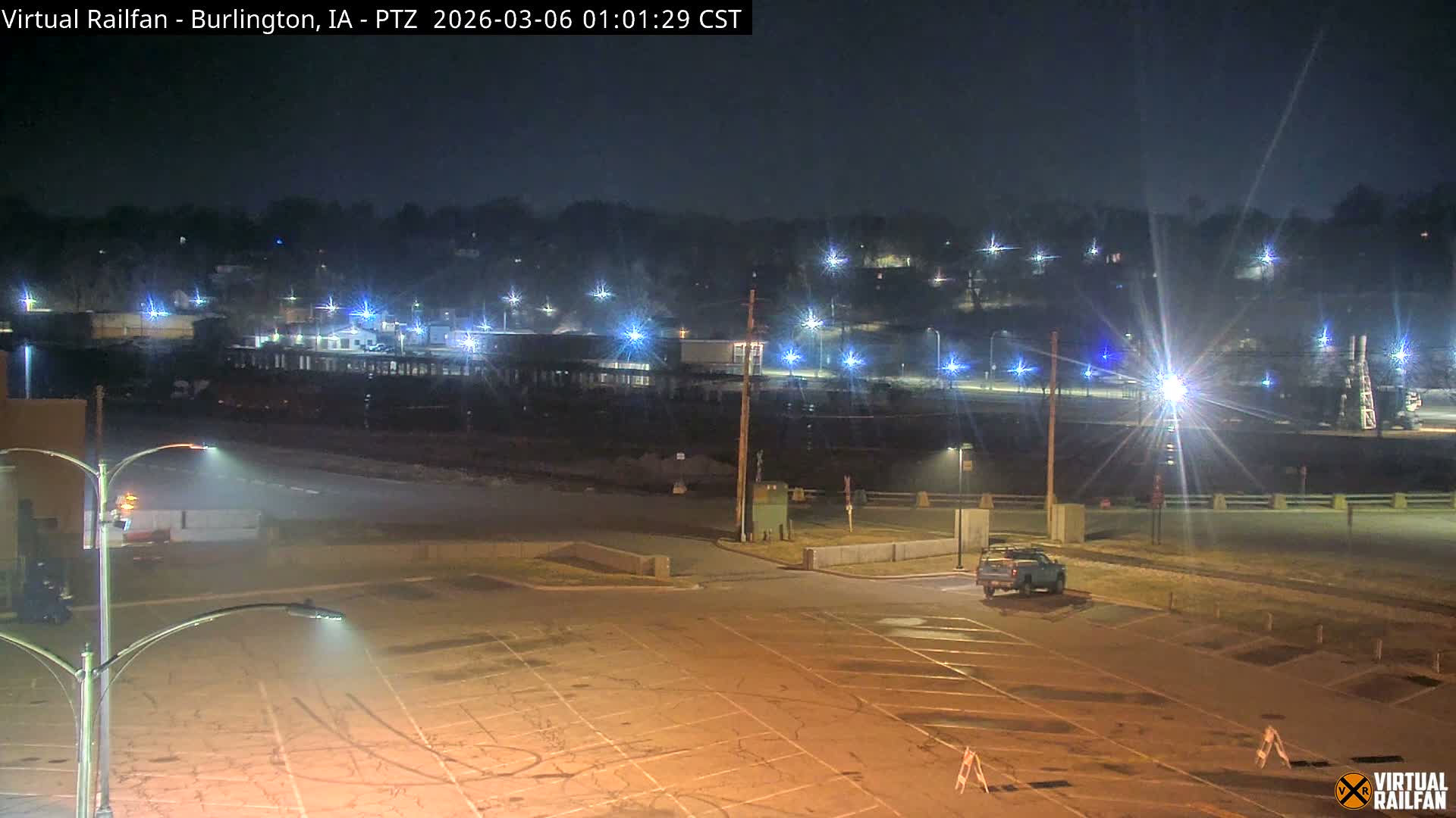 Burlington City & Mississippi River& BNSF Railway Burlington Station Live Cam - Burlington, Des Moines, Iowa, USA