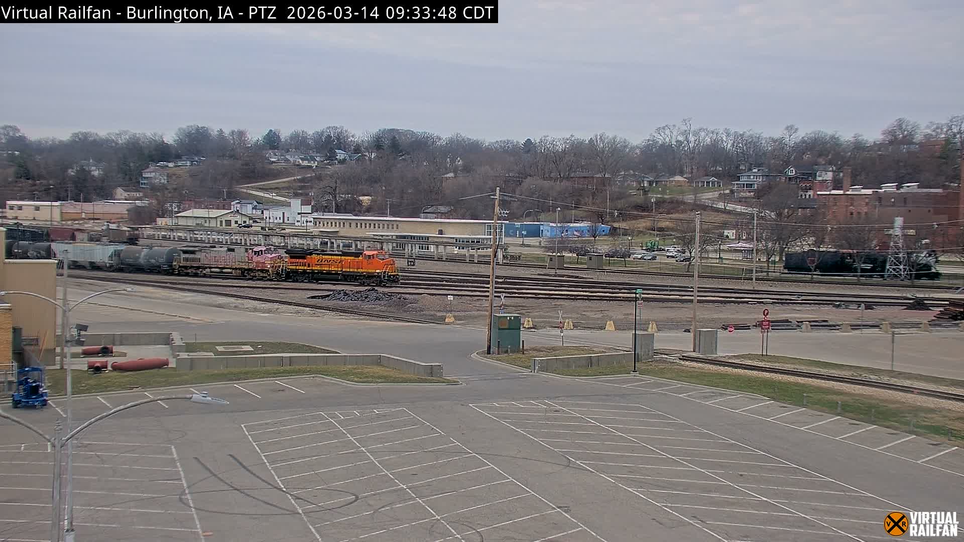 Burlington City & Mississippi River& BNSF Railway Burlington Station Live Cam - Burlington, Des Moines, Iowa, USA