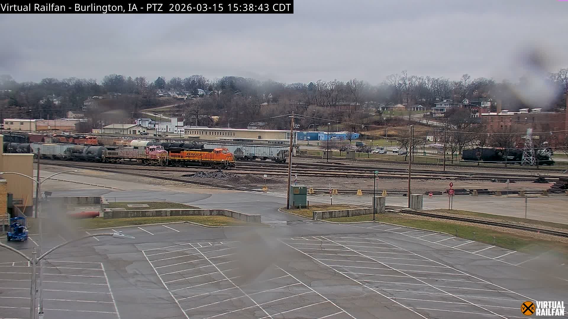 Burlington City & Mississippi River& BNSF Railway Burlington Station Live Cam - Burlington, Des Moines, Iowa, USA