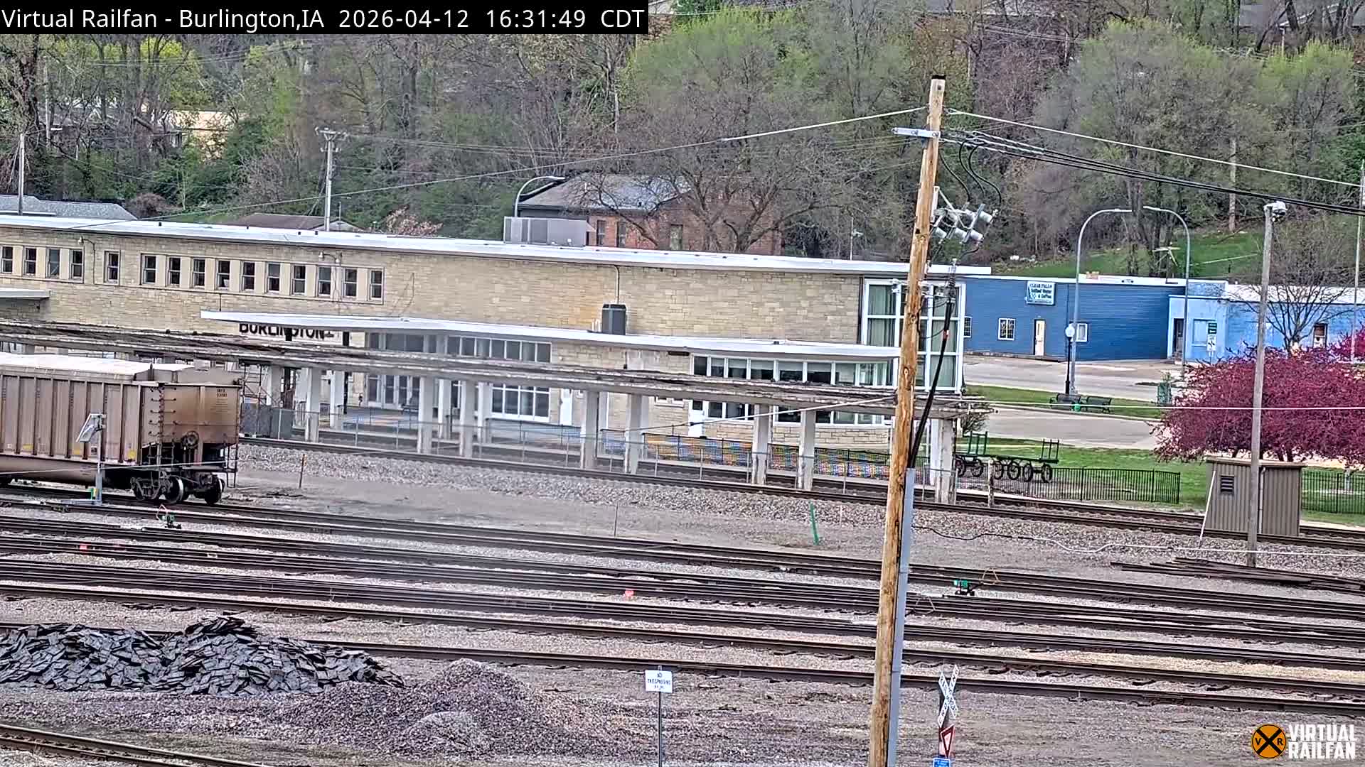 Burlington City & Mississippi River& BNSF Railway Burlington Station Live Cam - Burlington, Des Moines, Iowa, USA