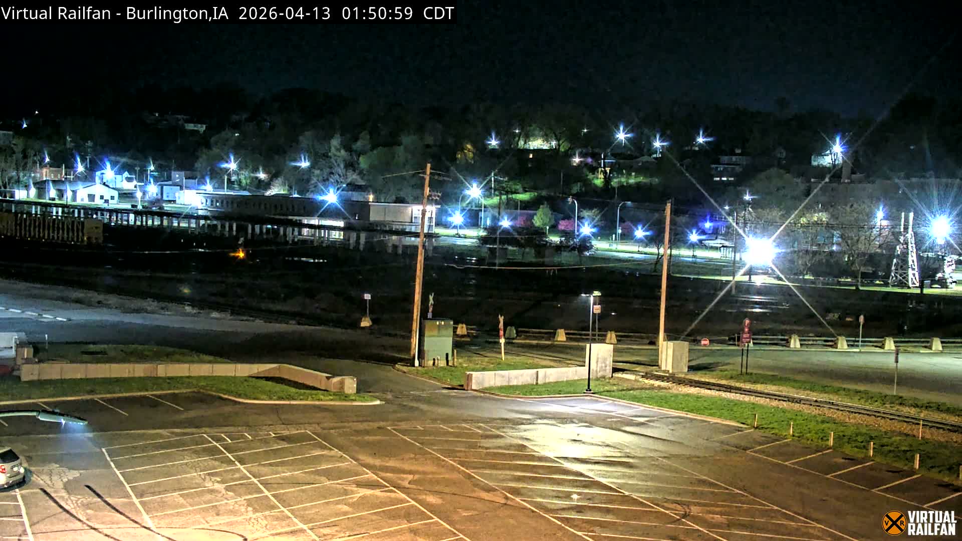 Burlington City & Mississippi River& BNSF Railway Burlington Station Live Cam - Burlington, Des Moines, Iowa, USA