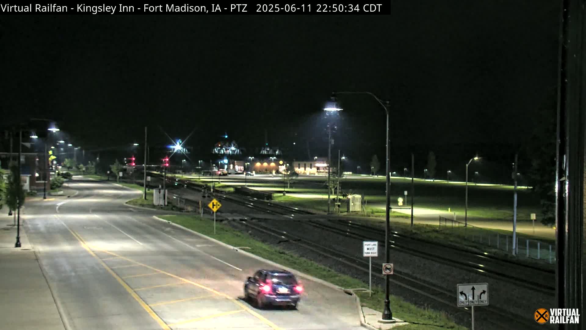 Fort Madison Bridge & Mississippi River & Fort Madison Train Amtrak Station Live Cam - Fort Madison, Lee, Iowa, USA