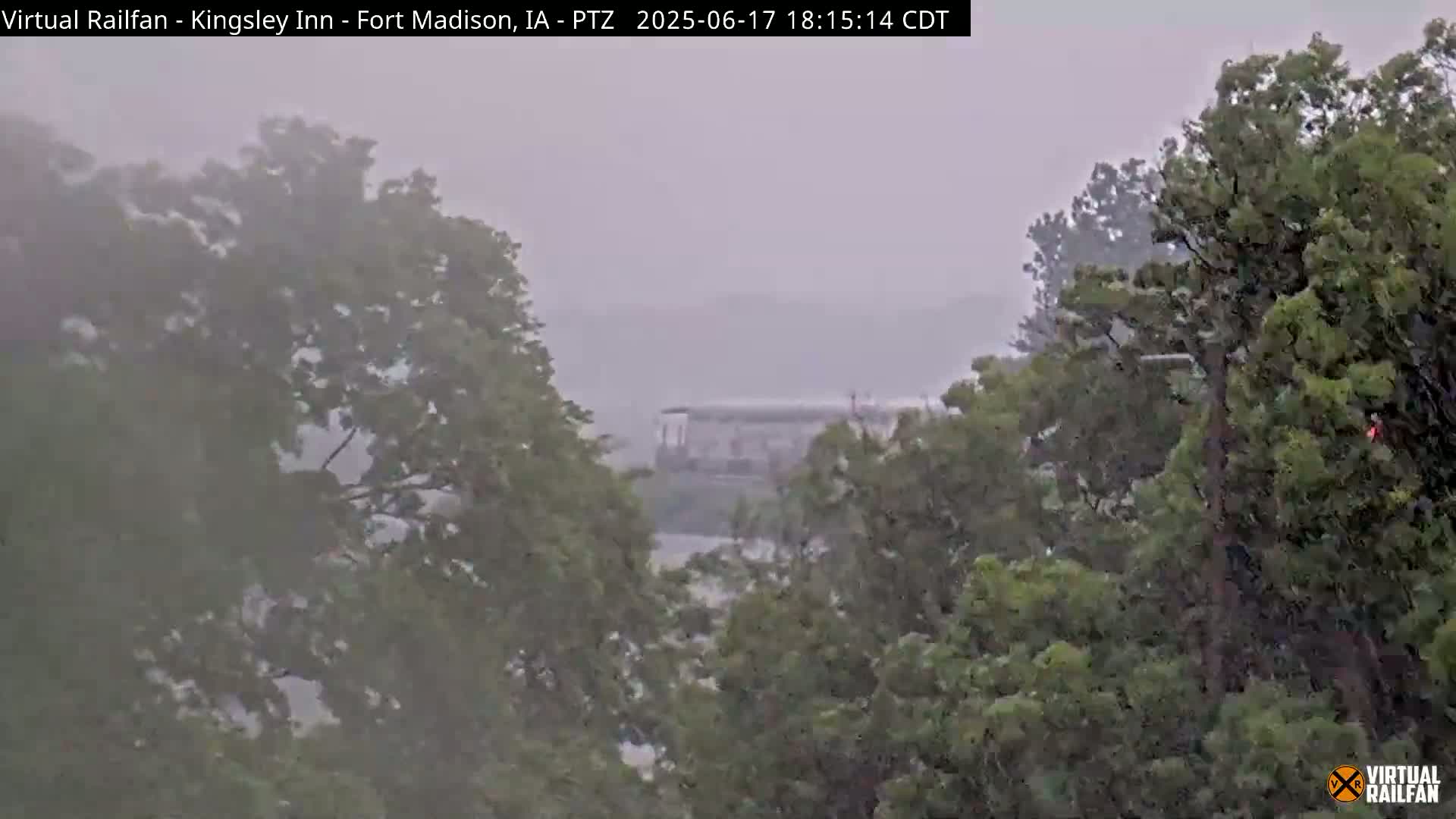 Fort Madison Bridge & Mississippi River & Fort Madison Train Amtrak Station Live Cam - Fort Madison, Lee, Iowa, USA