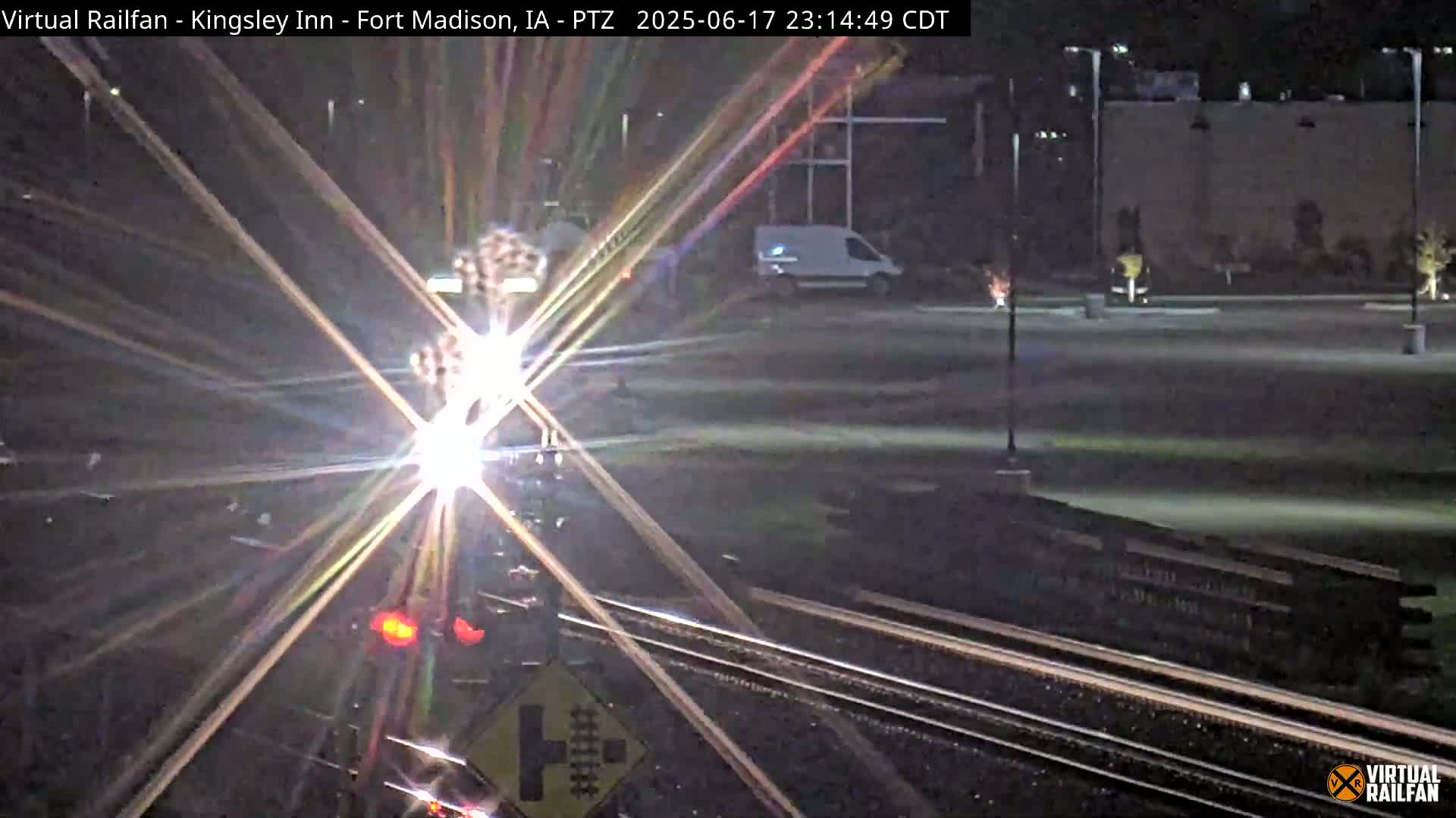 Fort Madison Bridge & Mississippi River & Fort Madison Train Amtrak Station Live Cam - Fort Madison, Lee, Iowa, USA