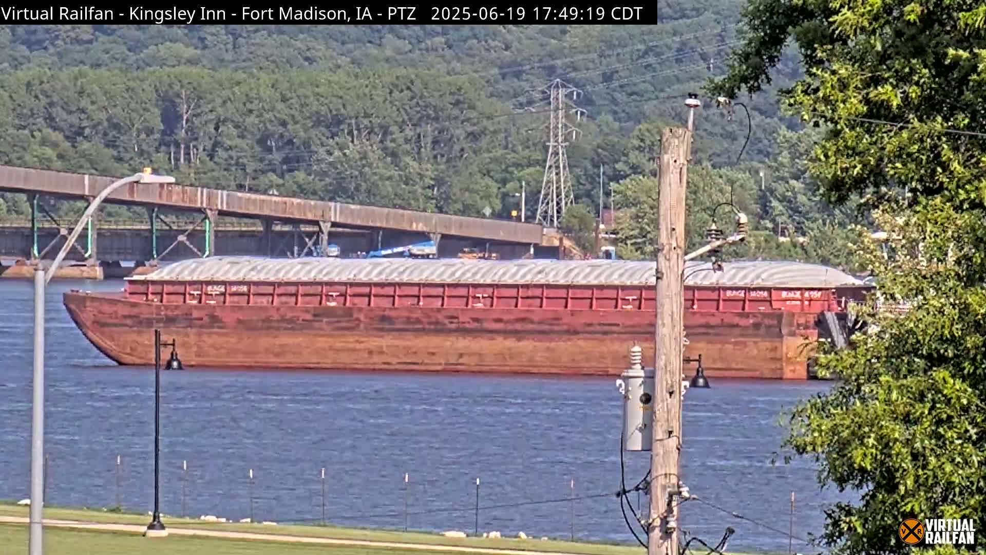 Fort Madison Bridge & Mississippi River & Fort Madison Train Amtrak Station Live Cam - Fort Madison, Lee, Iowa, USA
