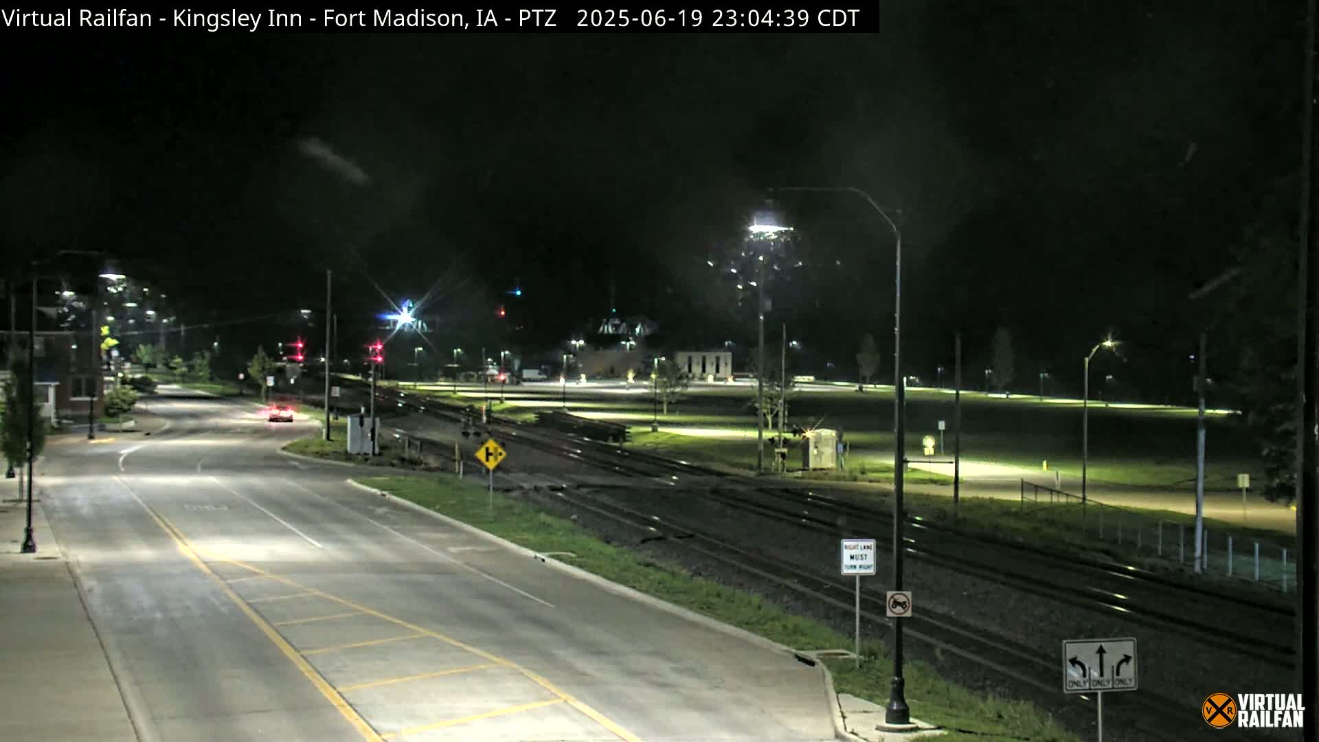 Fort Madison Bridge & Mississippi River & Fort Madison Train Amtrak Station Live Cam - Fort Madison, Lee, Iowa, USA