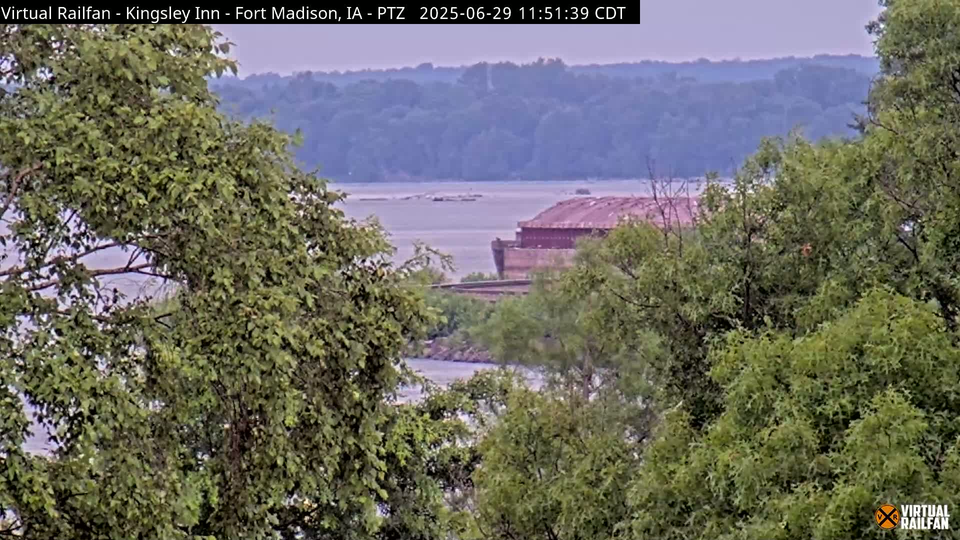 Fort Madison Bridge & Mississippi River & Fort Madison Train Amtrak Station Live Cam - Fort Madison, Lee, Iowa, USA